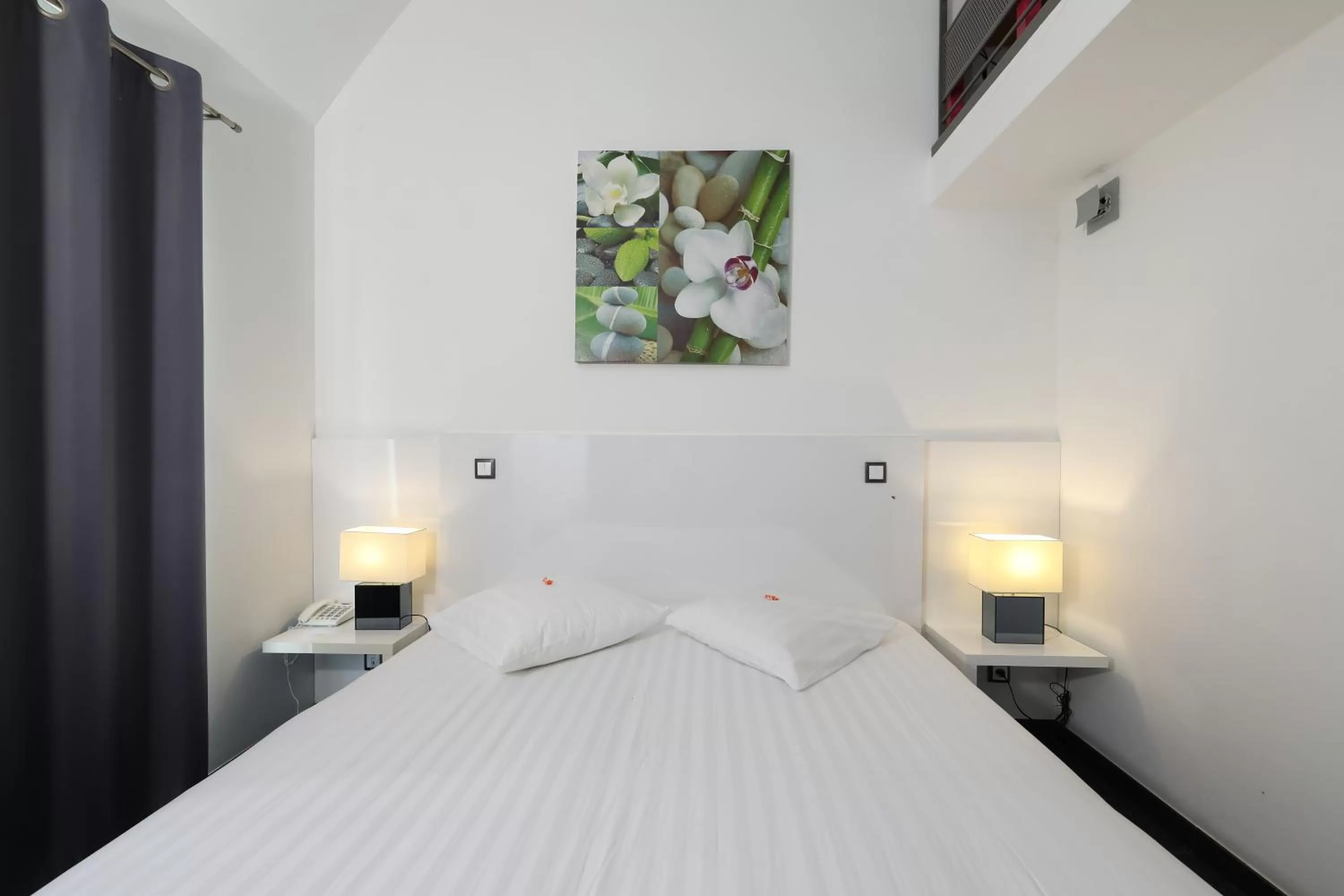 Bedroom, Bed in Hotel Eden Ardenne