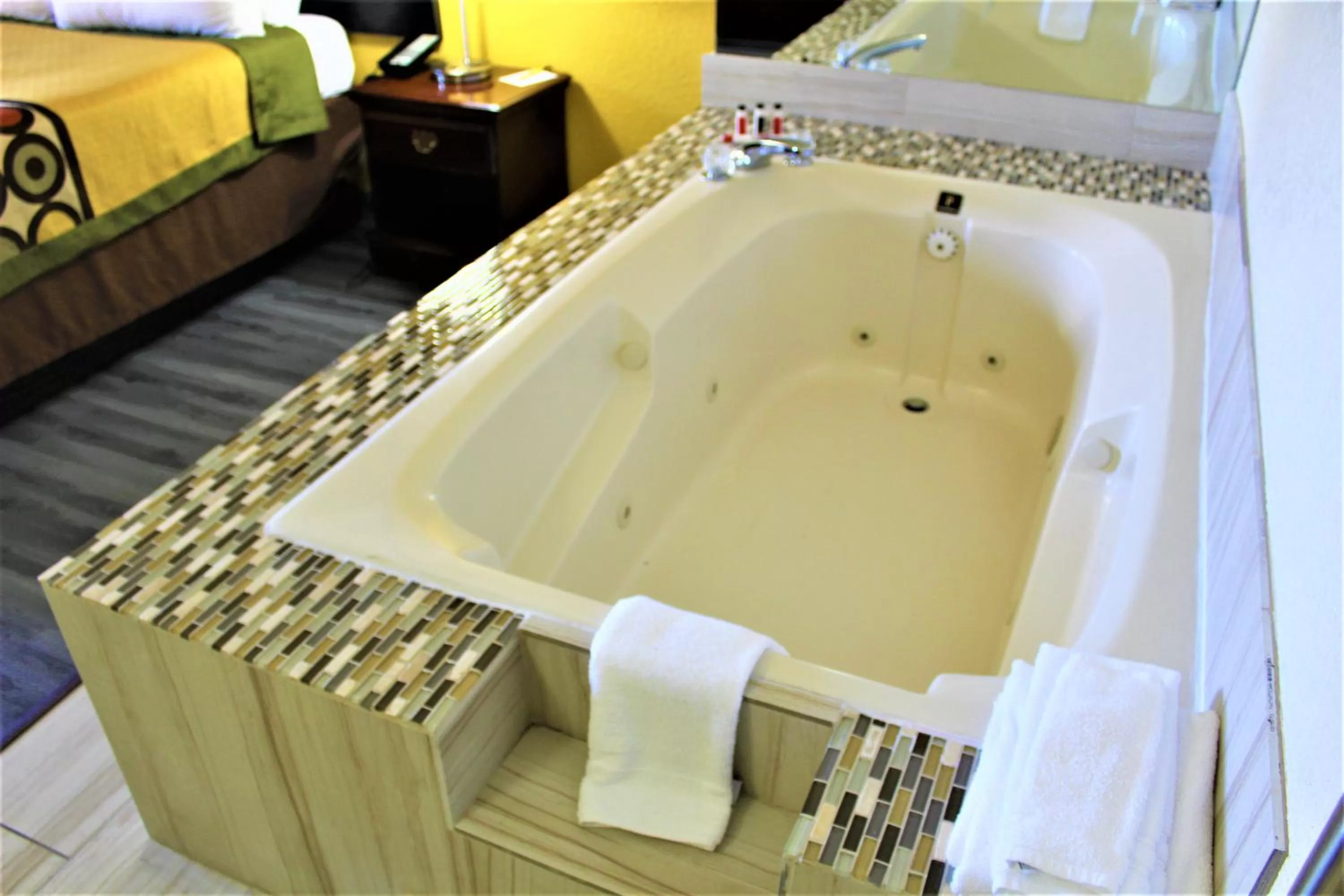 Hot Tub in Super 8 by Wyndham Ft Stockton