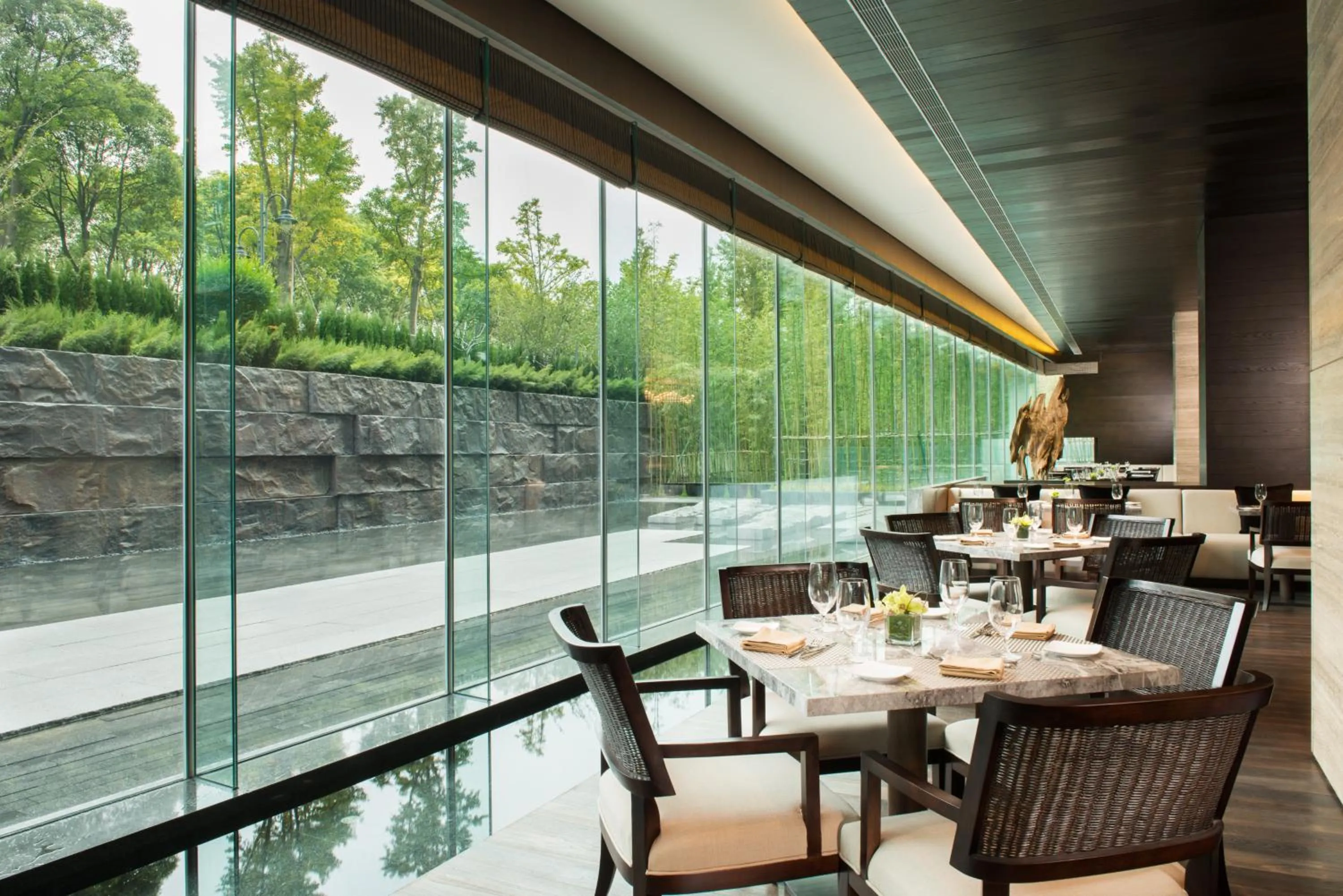 Restaurant/places to eat in Banyantree Shanghai On the Bund - Tales rooftop bar boasts a jaw-dropping panoramic vista