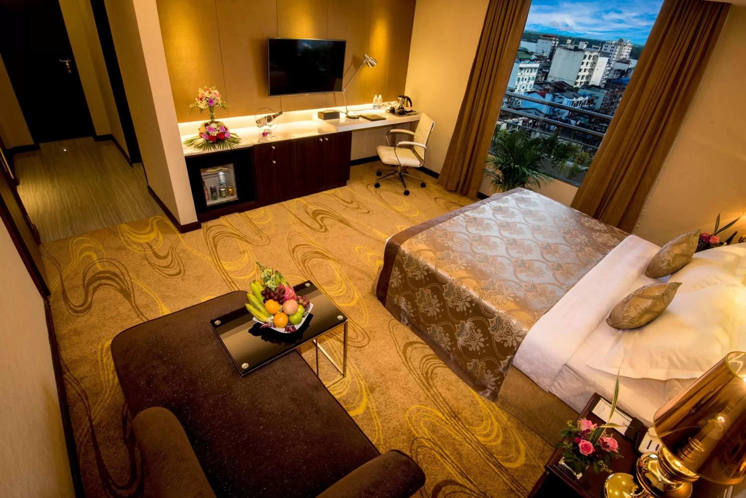 Photo of the whole room in Best Western Chinatown Hotel