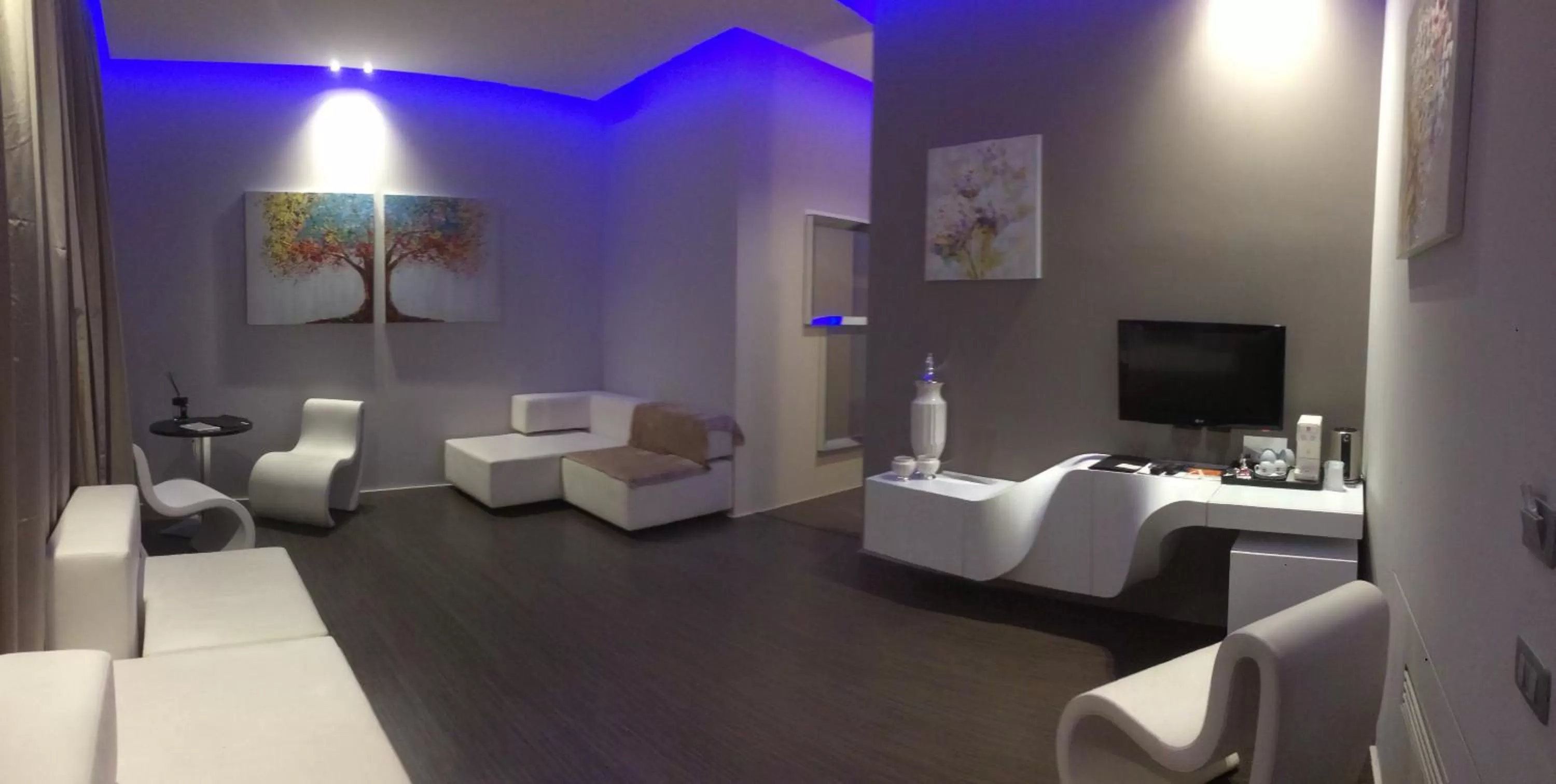 Living room in Le Camp Suite & Spa