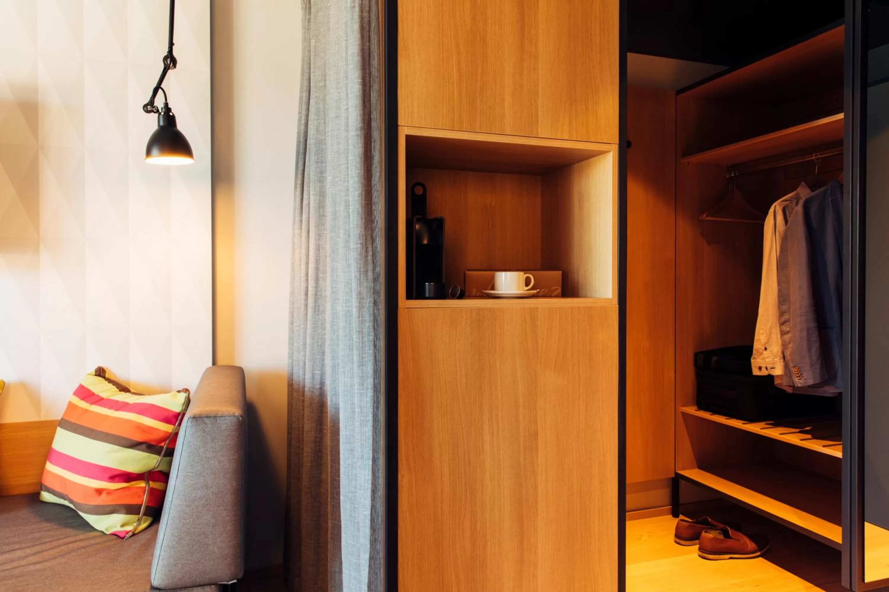 wardrobe in harry's home Steyr hotel & apartments