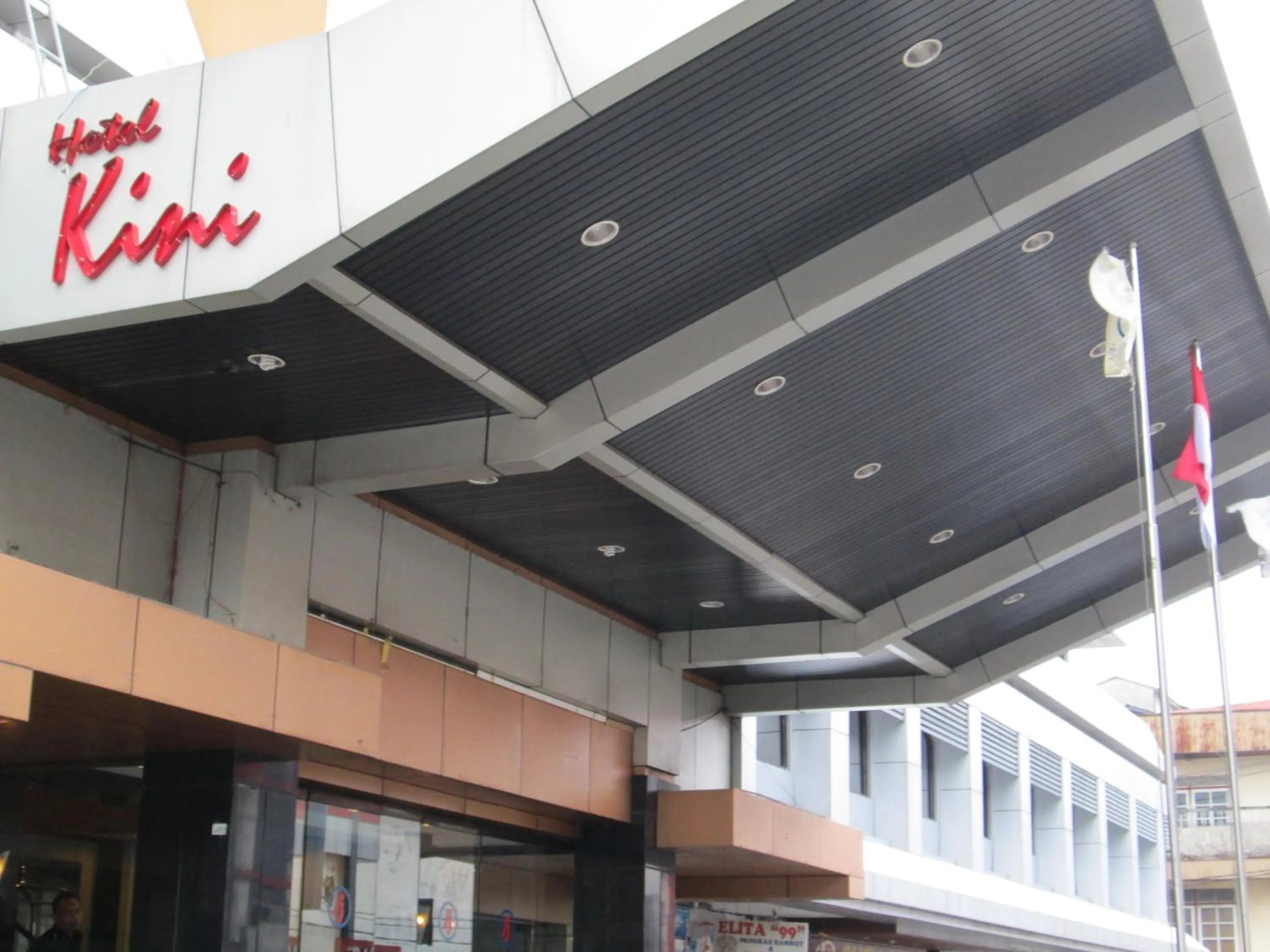 Facade/entrance in Hotel Kini Pontianak