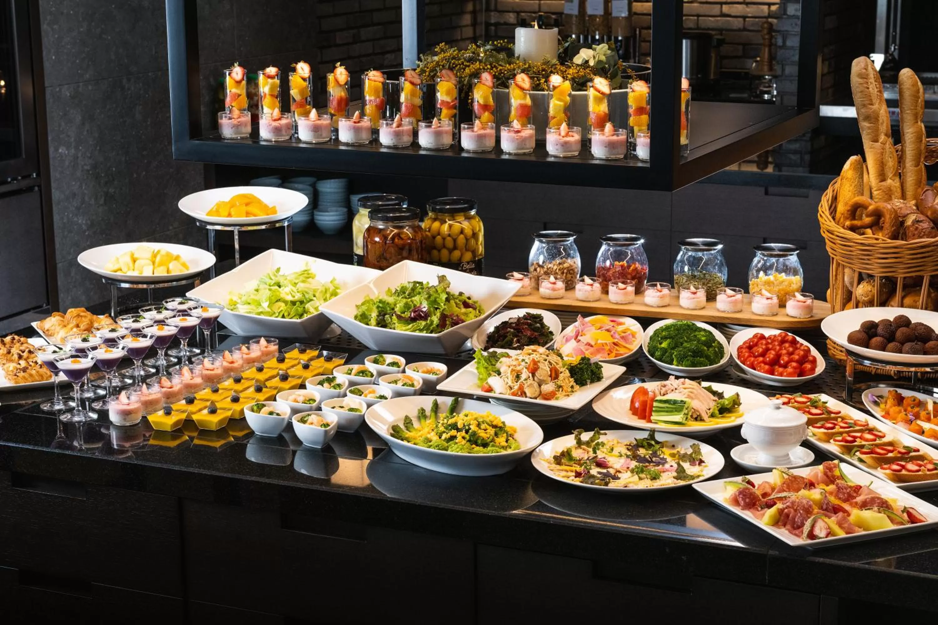 Restaurant/places to eat in Hilton Nagasaki