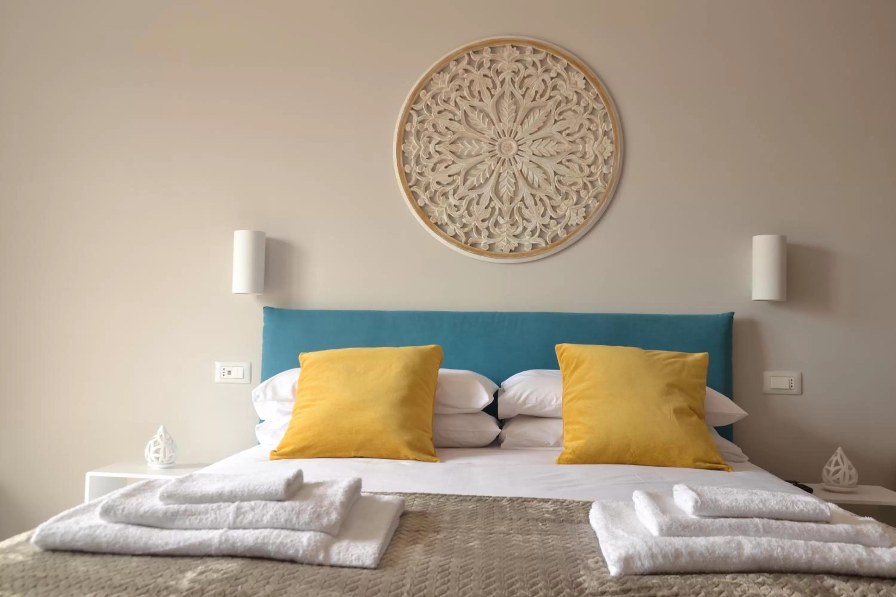 Bed in Luna Nuova Suites