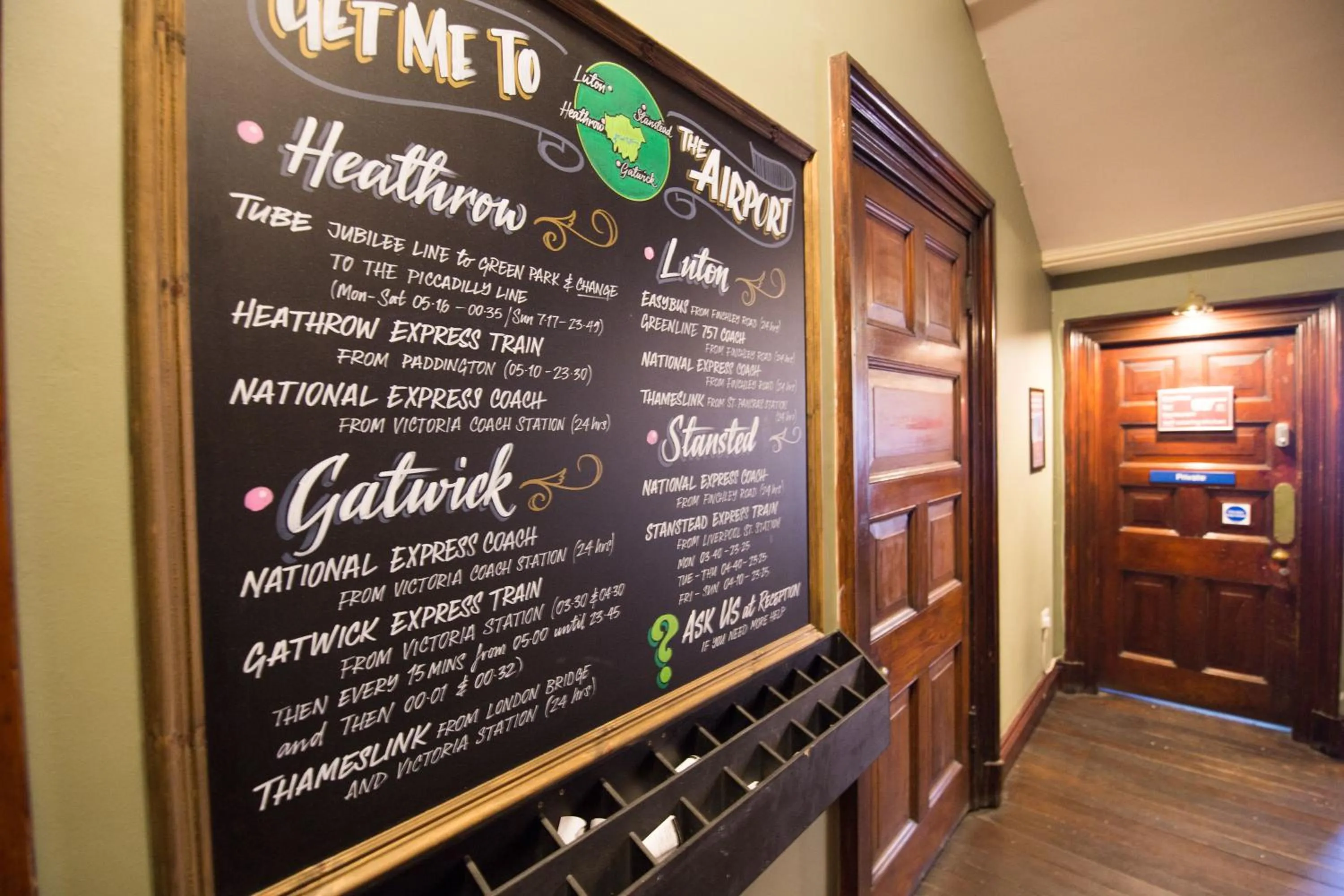 Lobby or reception in Palmers Lodge Swiss Cottage