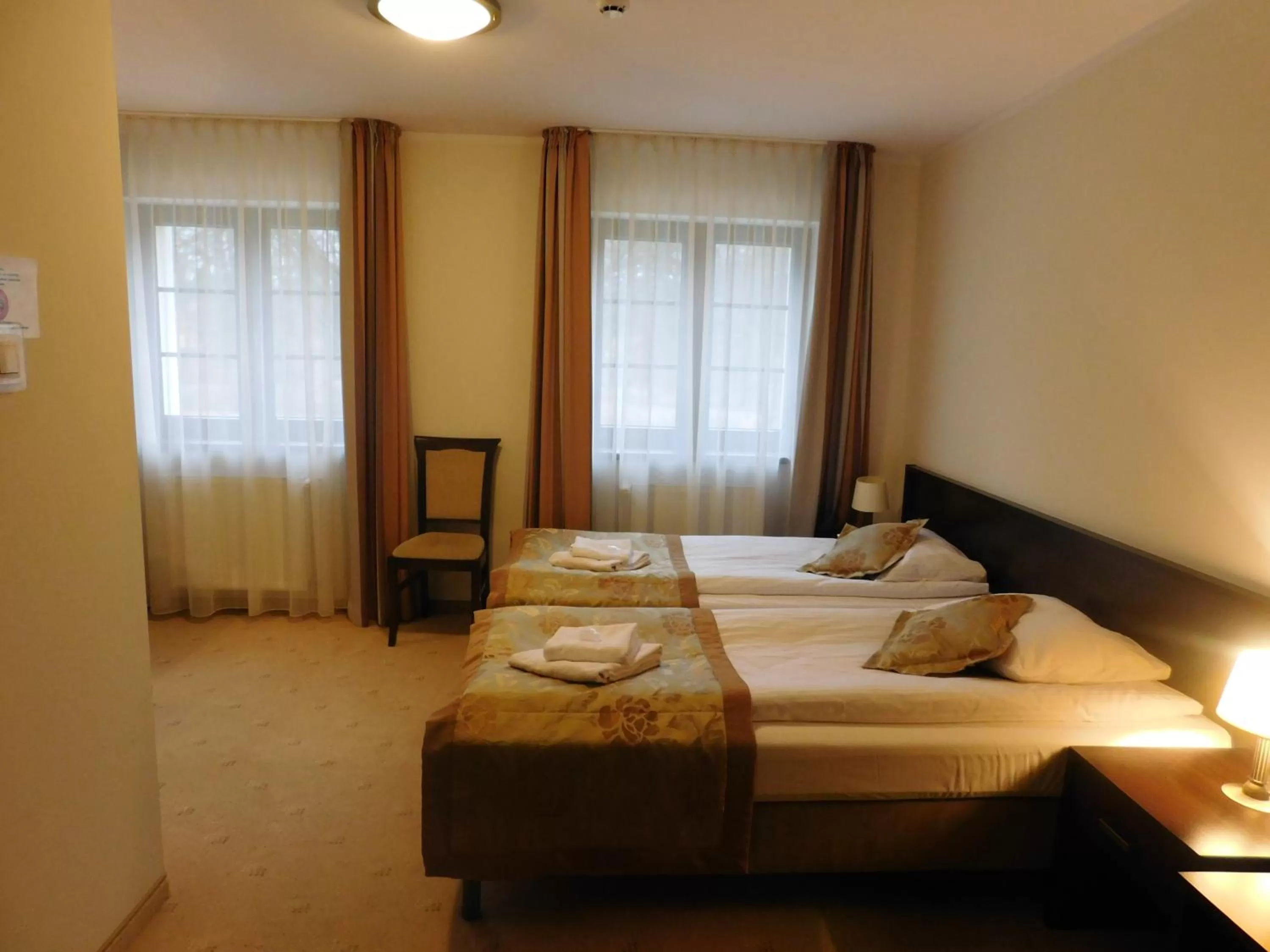 Bedroom, Bed in Hotel Świętoborzec