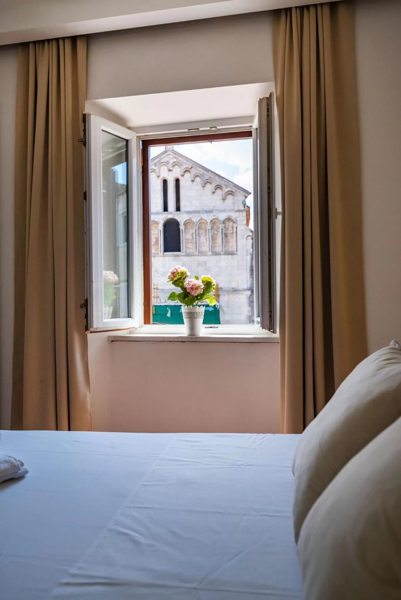 Bed in Luxury rooms Zadar old town