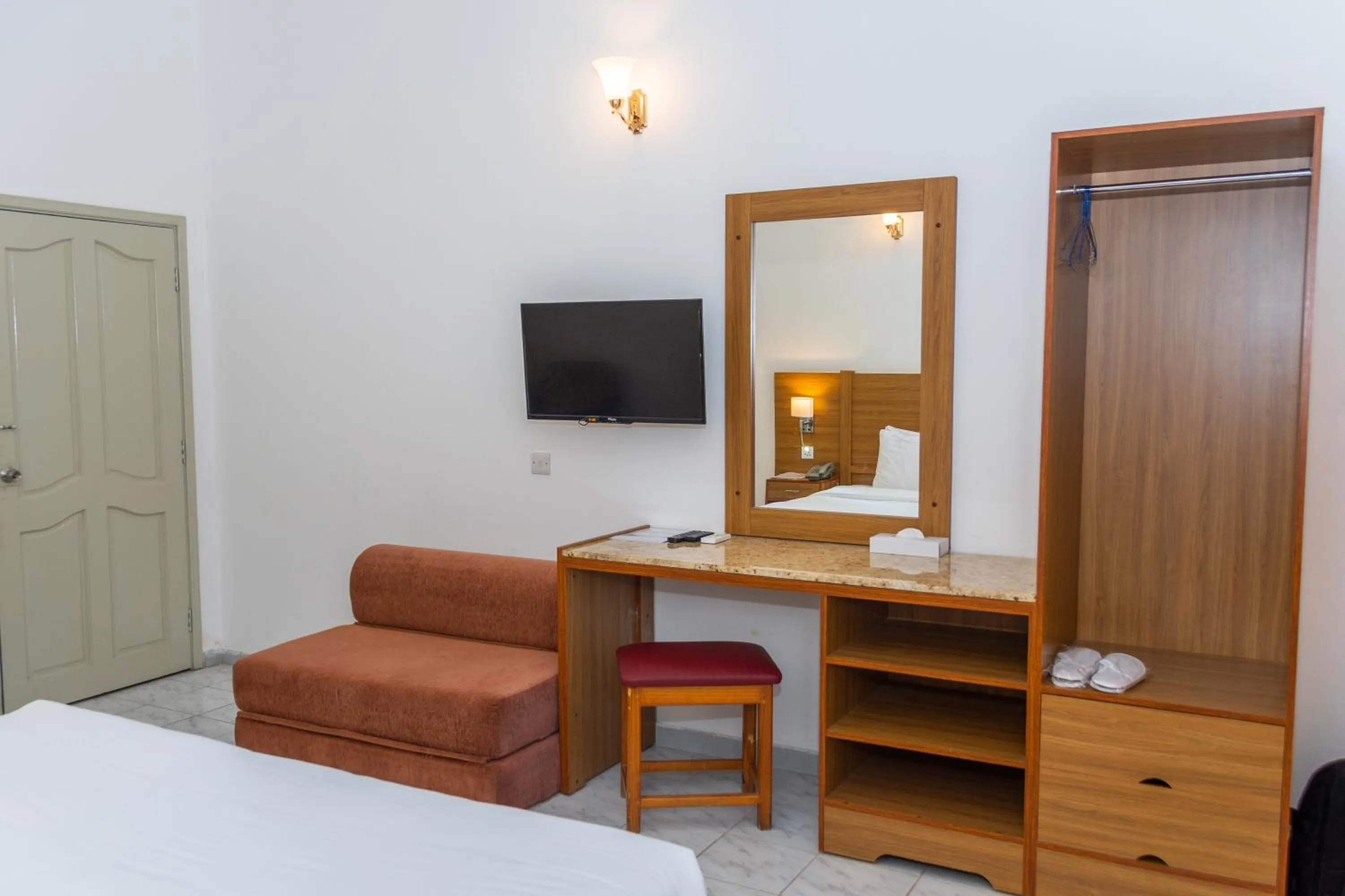 TV and multimedia, Bed in Fujairah Hotel & Resort