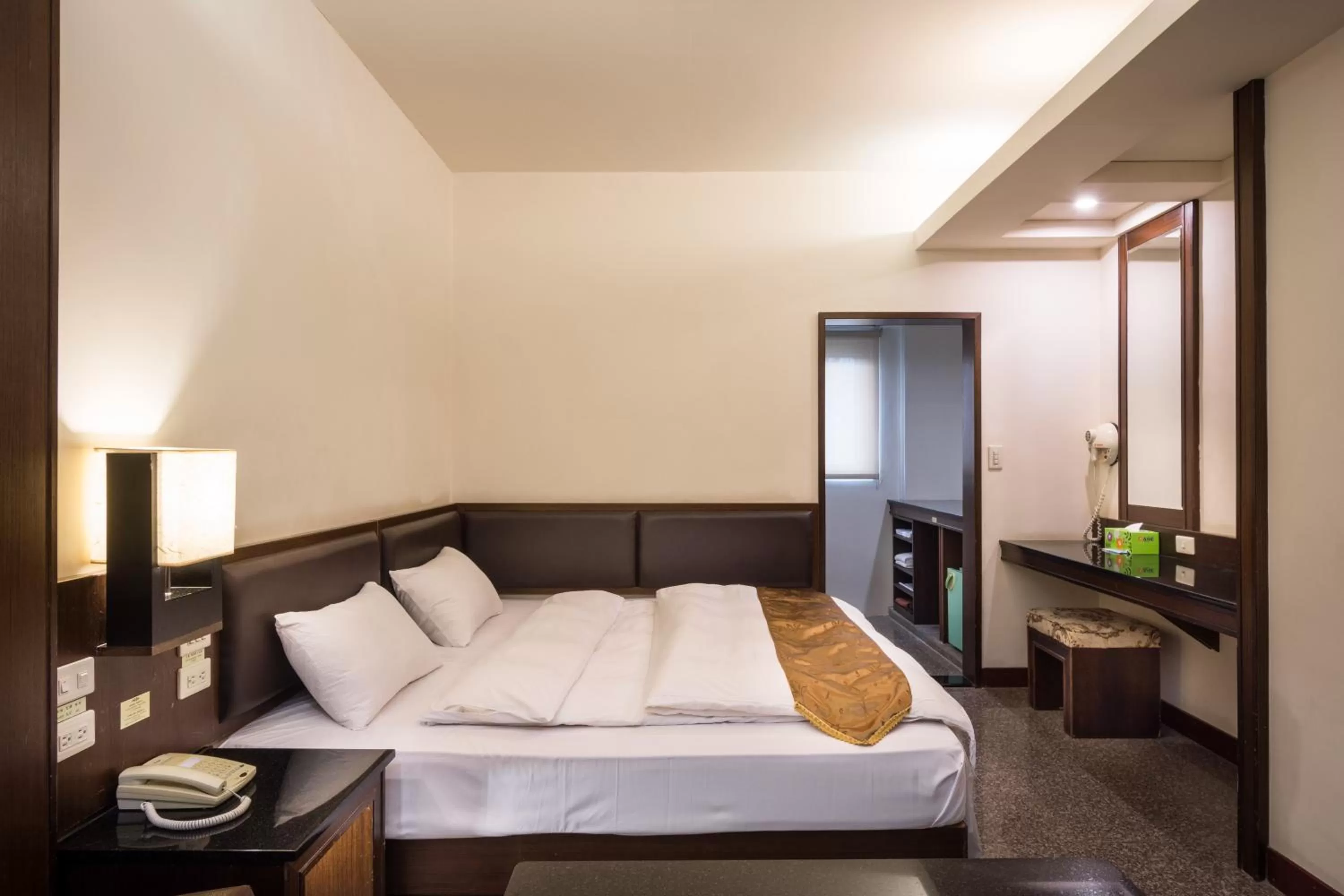 bunk bed, Bed in Twinstar Hotel