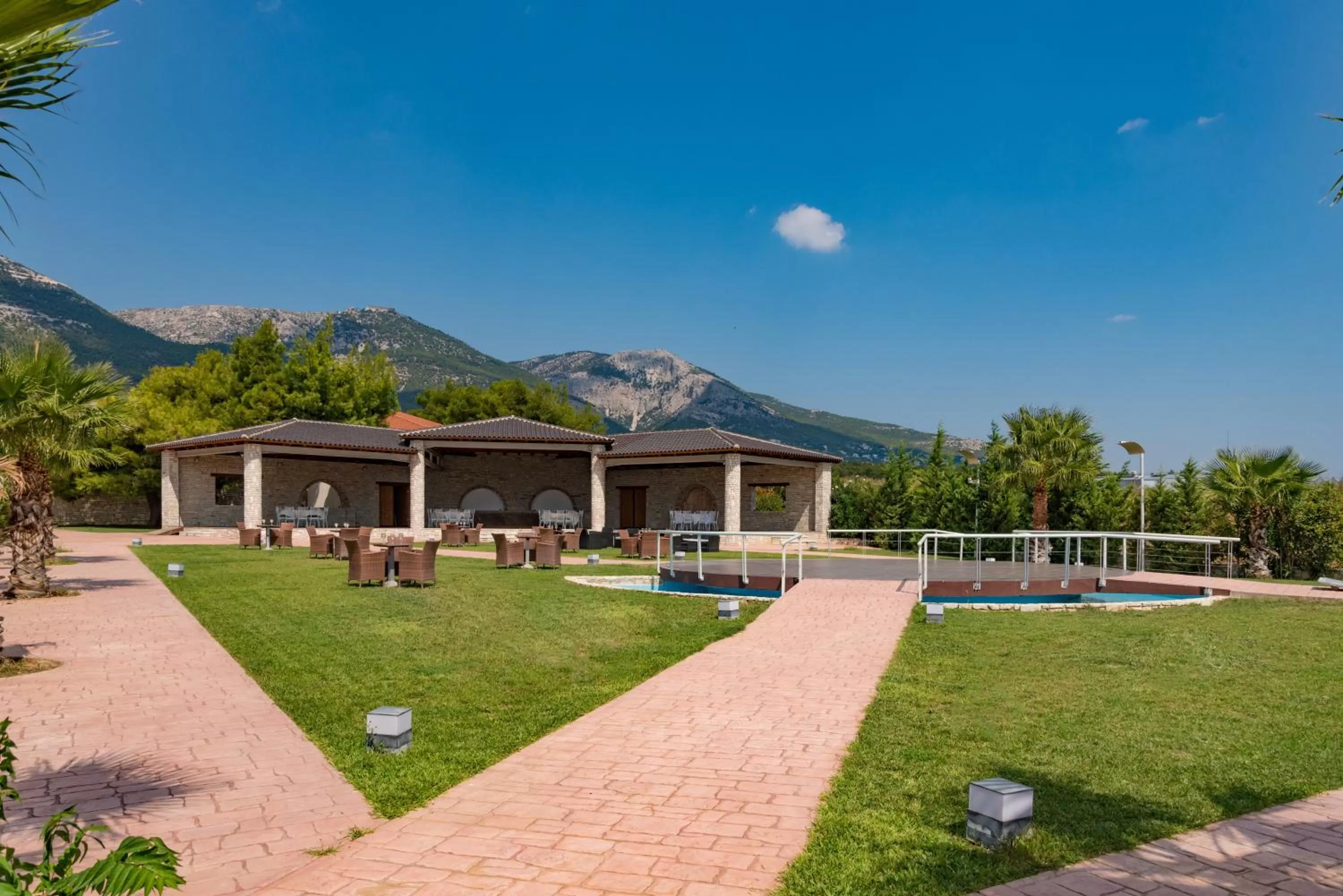 Acharnis Kavallari Hotel Suites