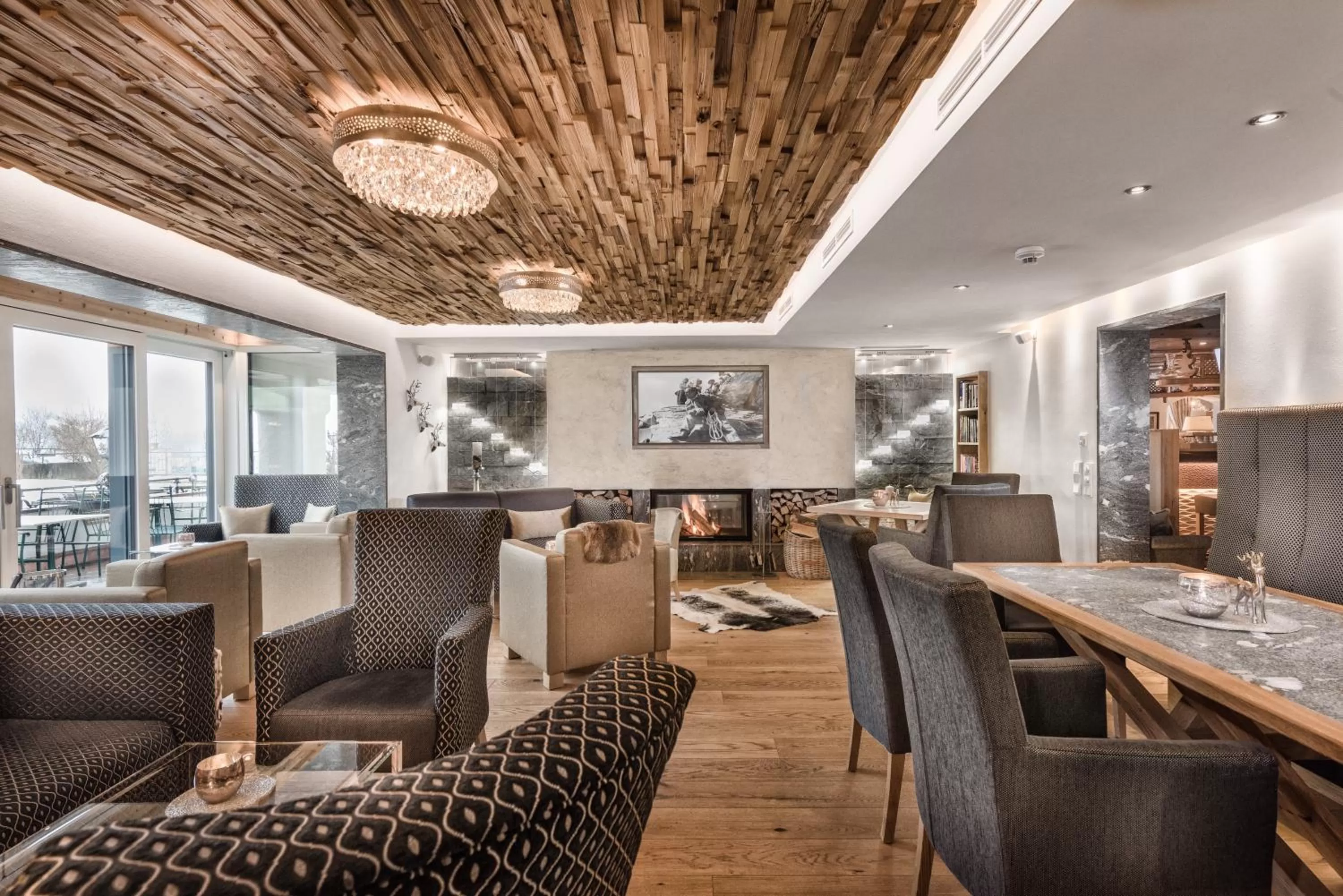 Lounge or bar in Alpines Lifestyle Hotel Tannenhof