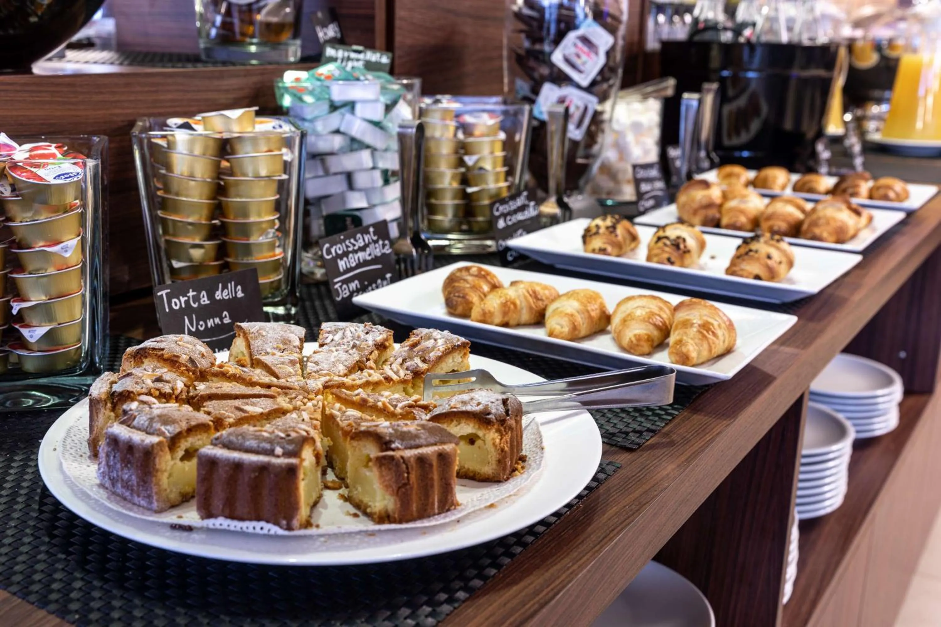 Restaurant/places to eat in Best Western Plus Hotel Monza e Brianza Palace