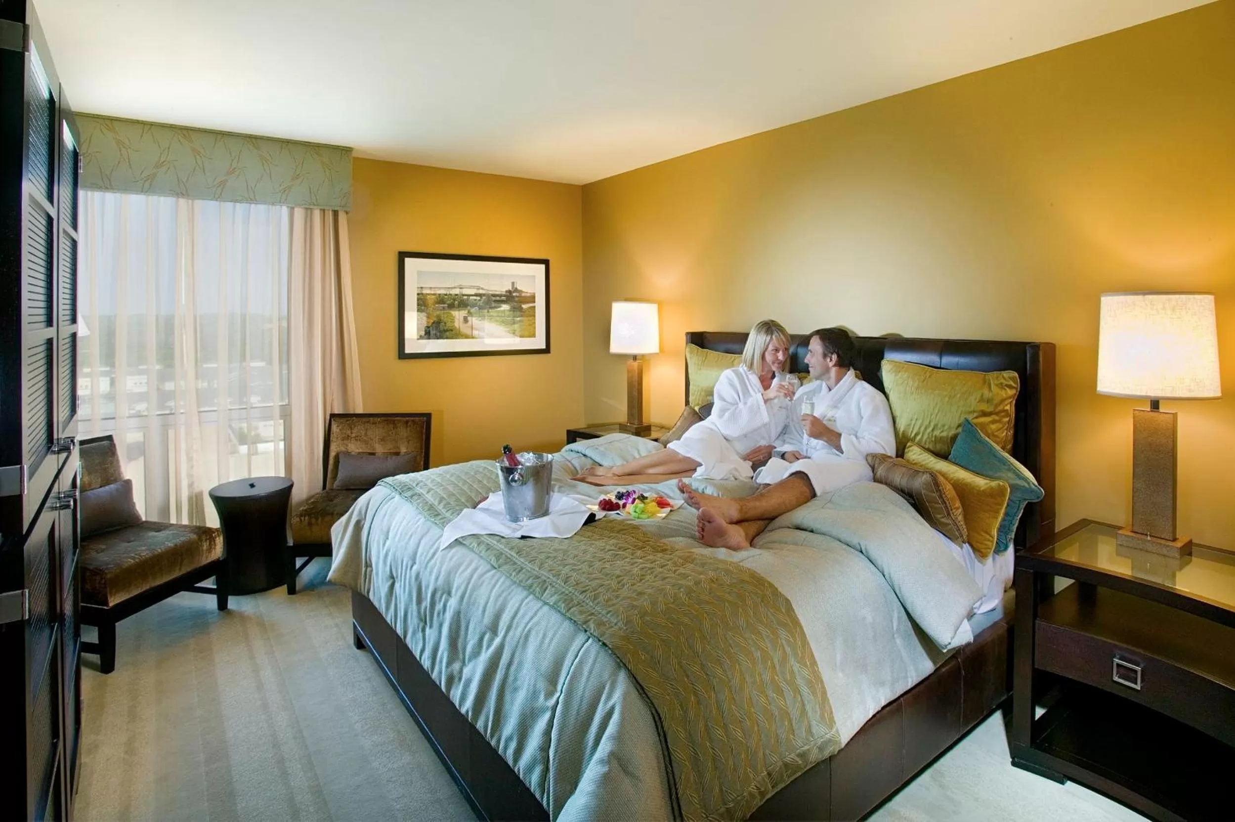 Bedroom, Bed in Heldrich Hotel and Conference Center