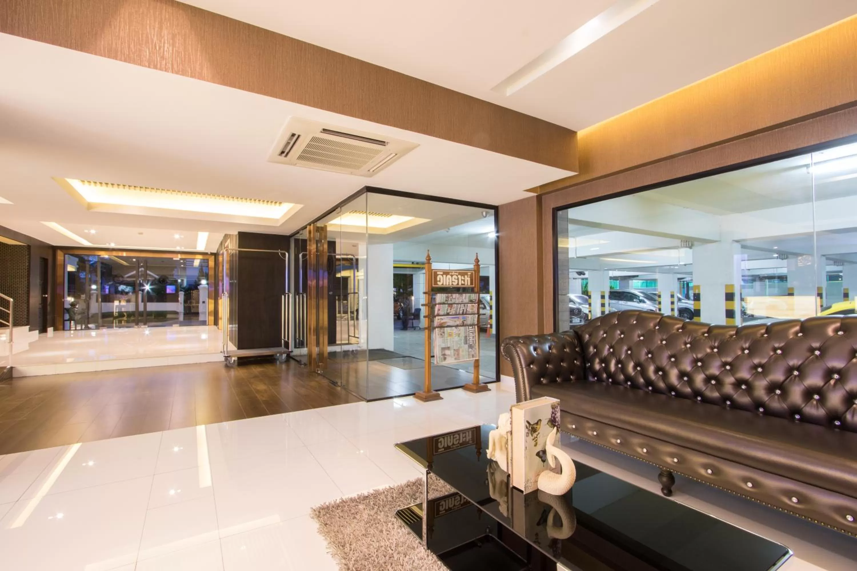 Property building in Chateau de Sukhumvit