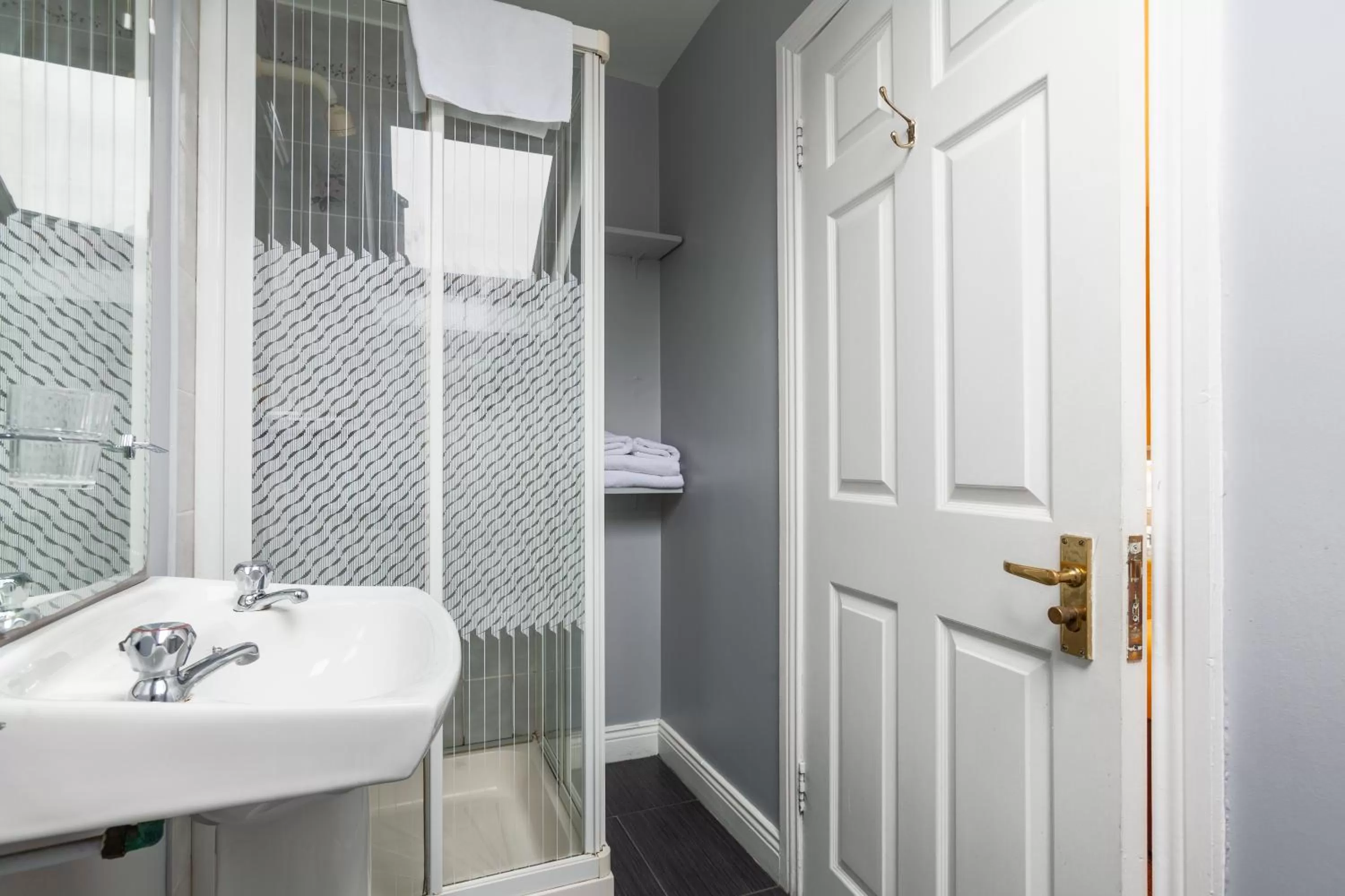Bathroom in The Quayside B&B