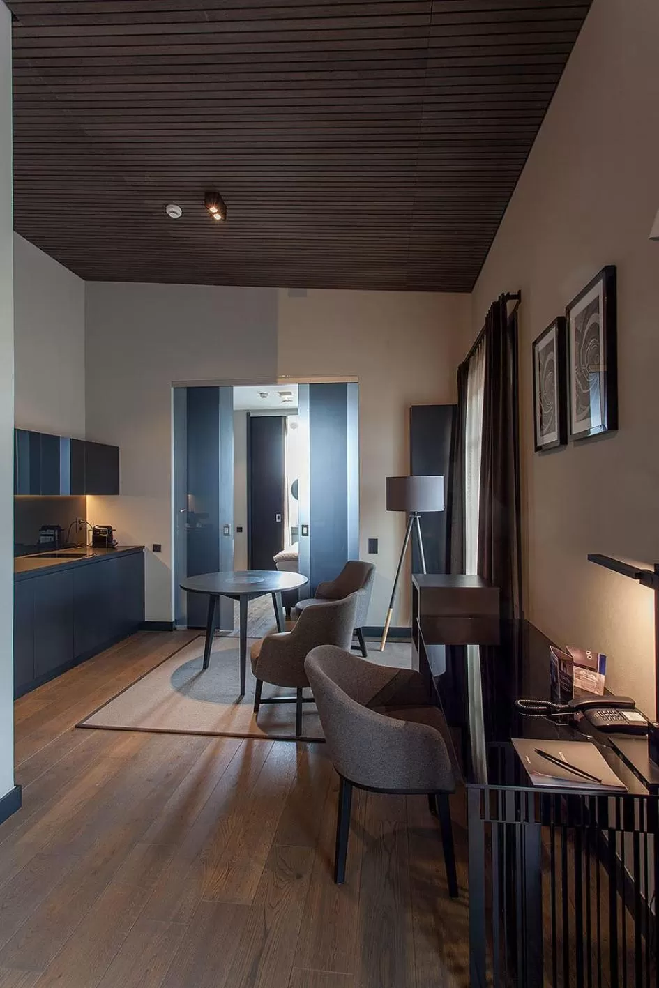 Photo of the whole room in Ilonn Boutique Limanowskiego