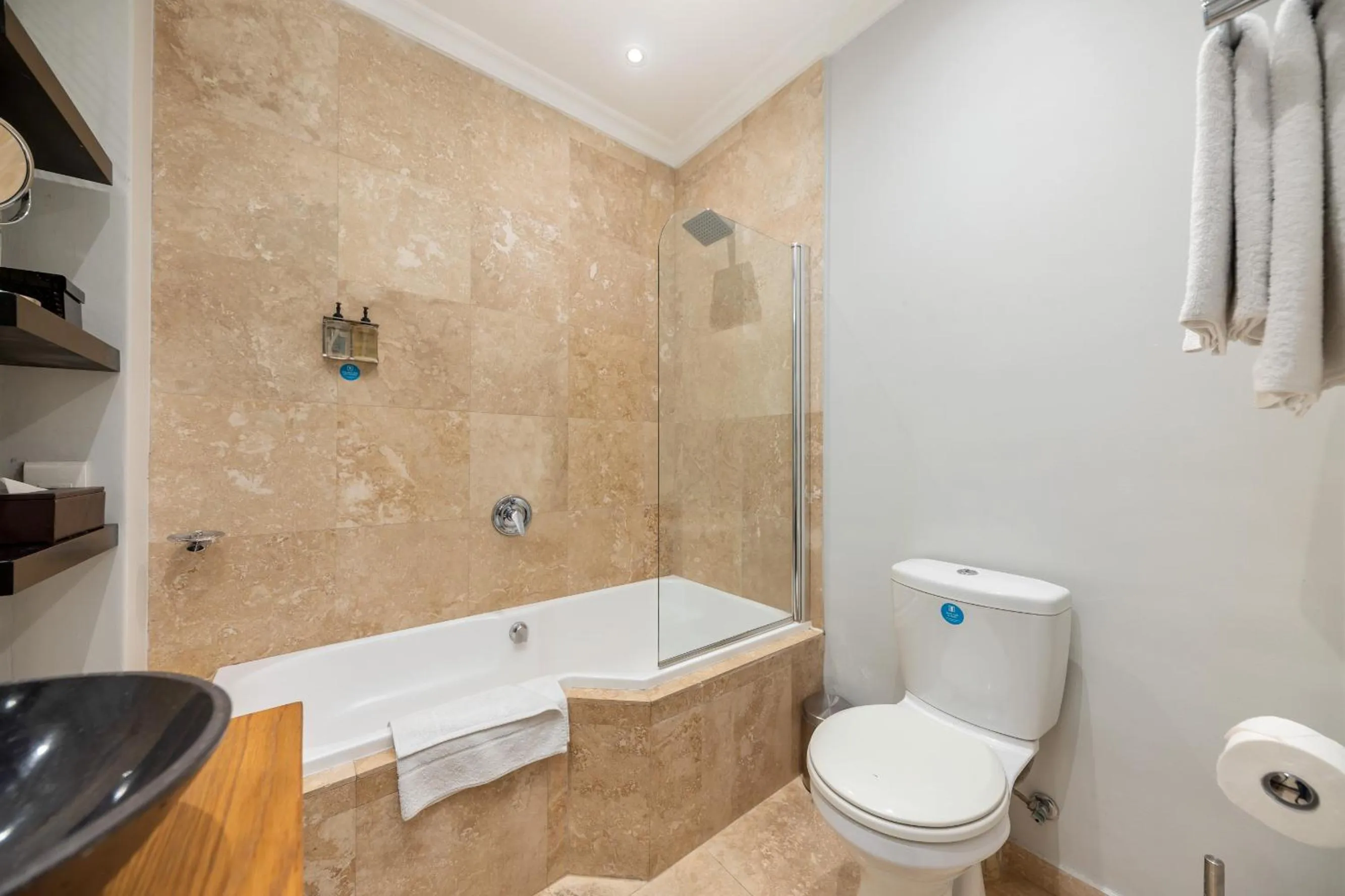 Shower in O on Kloof Boutique Hotel & Spa