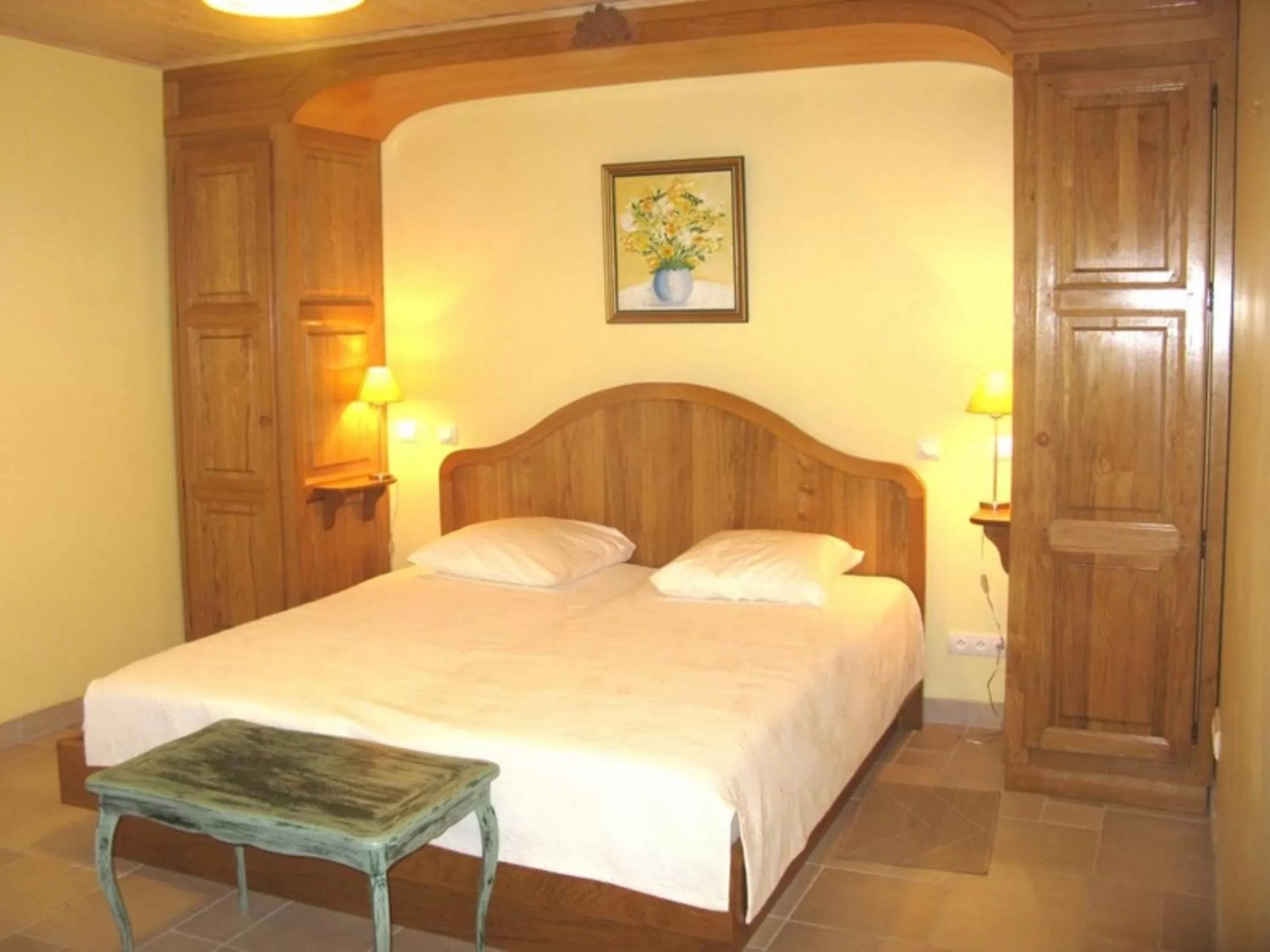 Bedroom, Bed in Le Clos Fleuri
