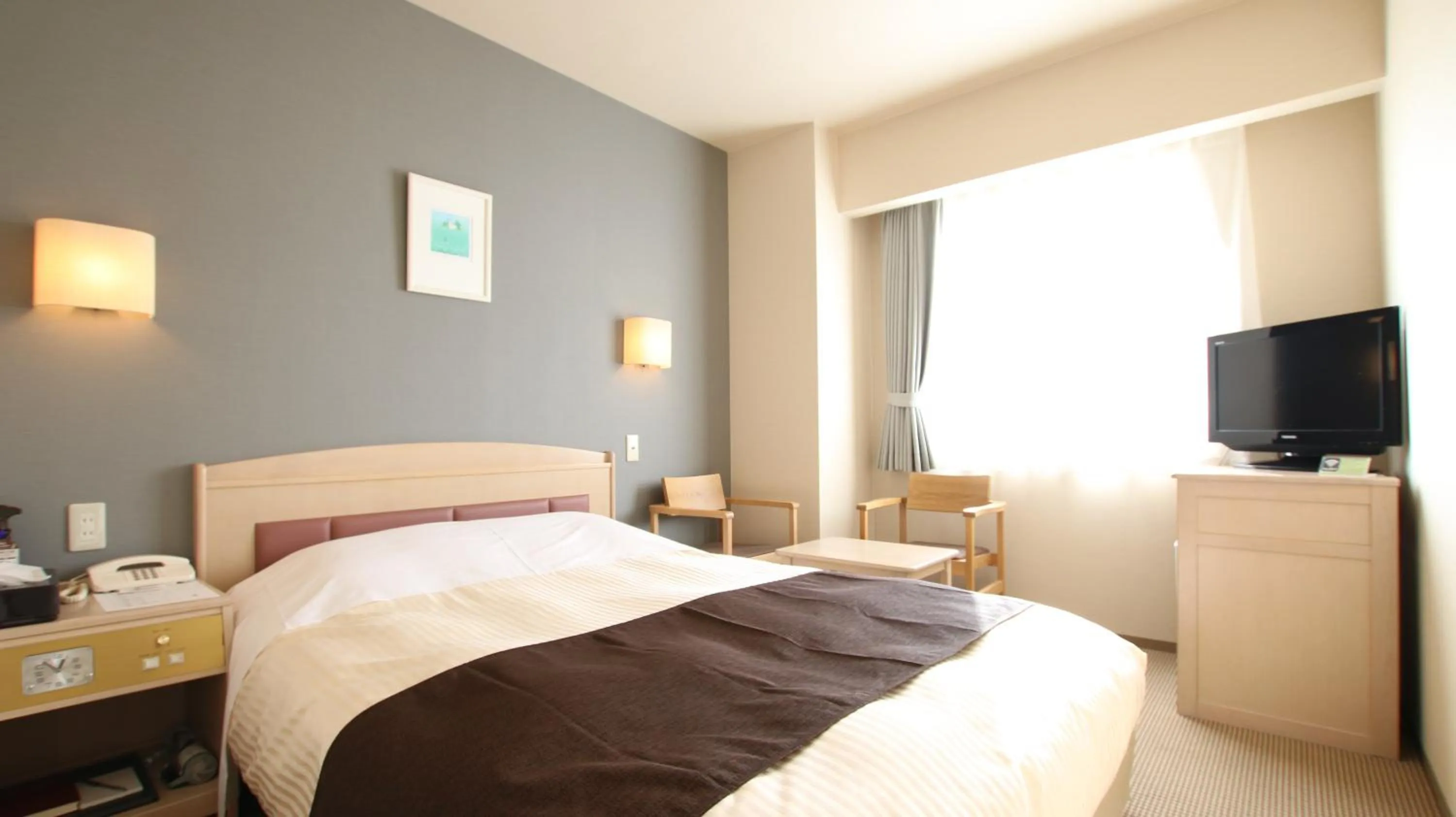 Bathroom, Bed in Kotoni Green Hotel