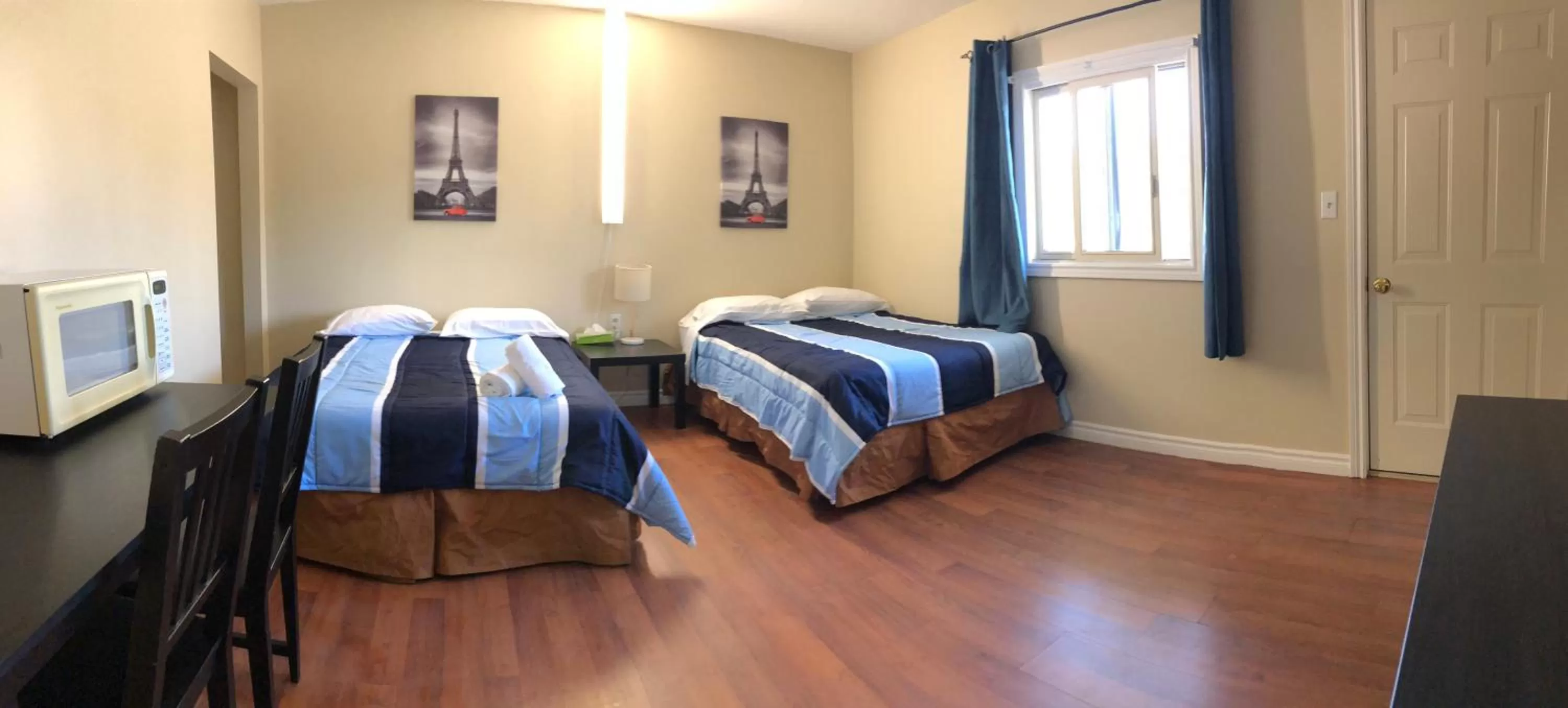 Bed in Wasaga Motel Inn