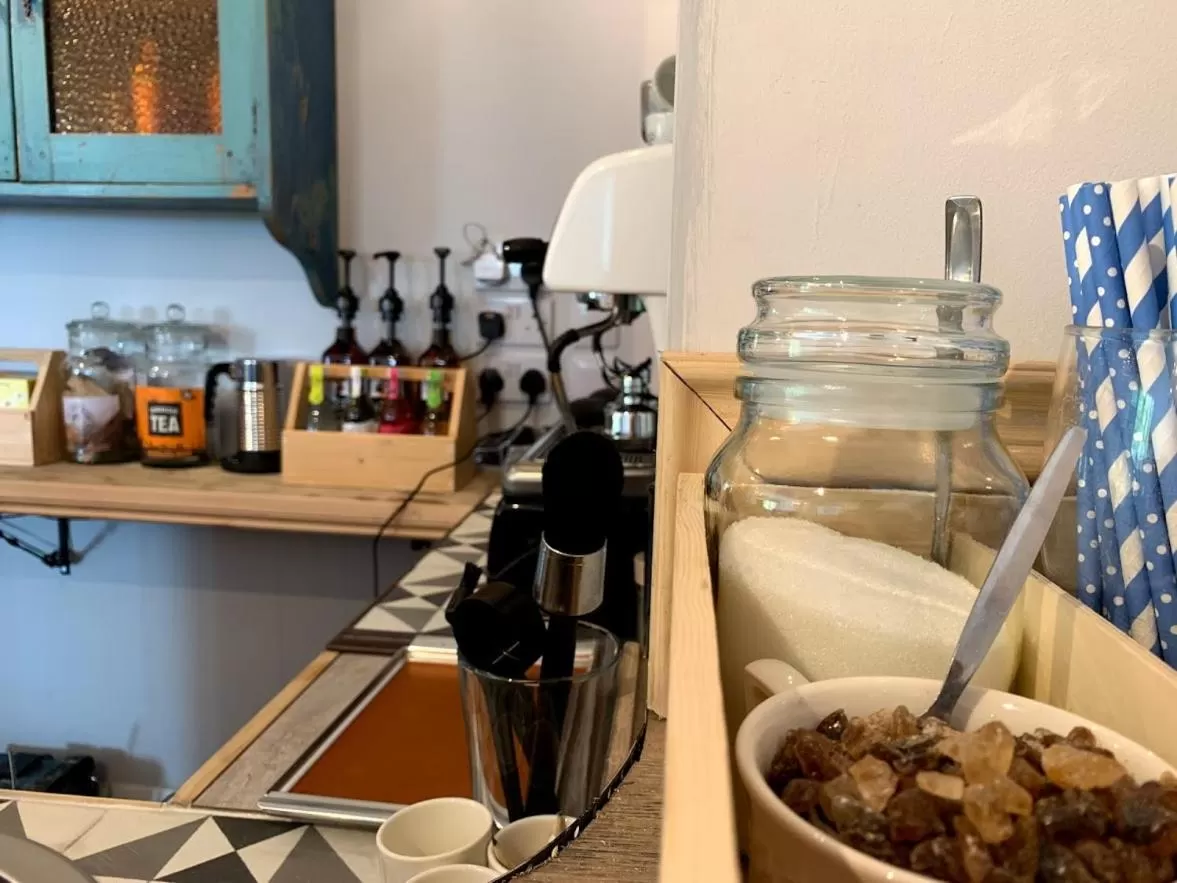 Coffee/tea facilities, Kitchen/Kitchenette in The Residence at Bolenna