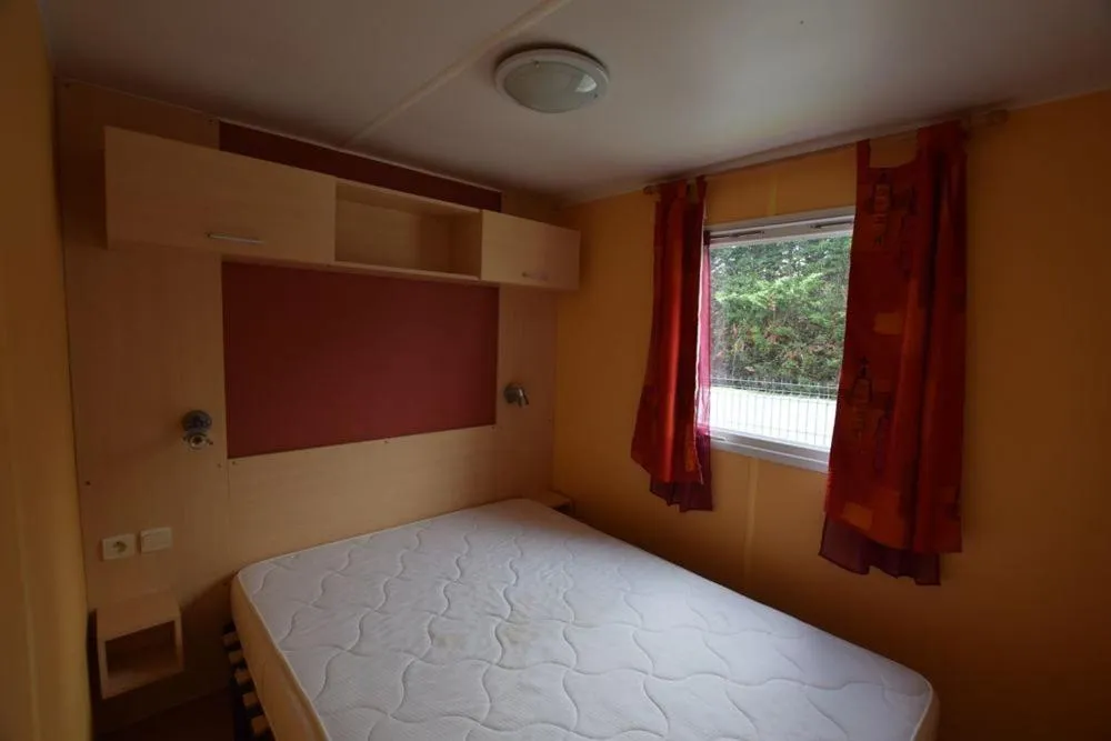 Bed in Sabiñanigo Camp & Hotel