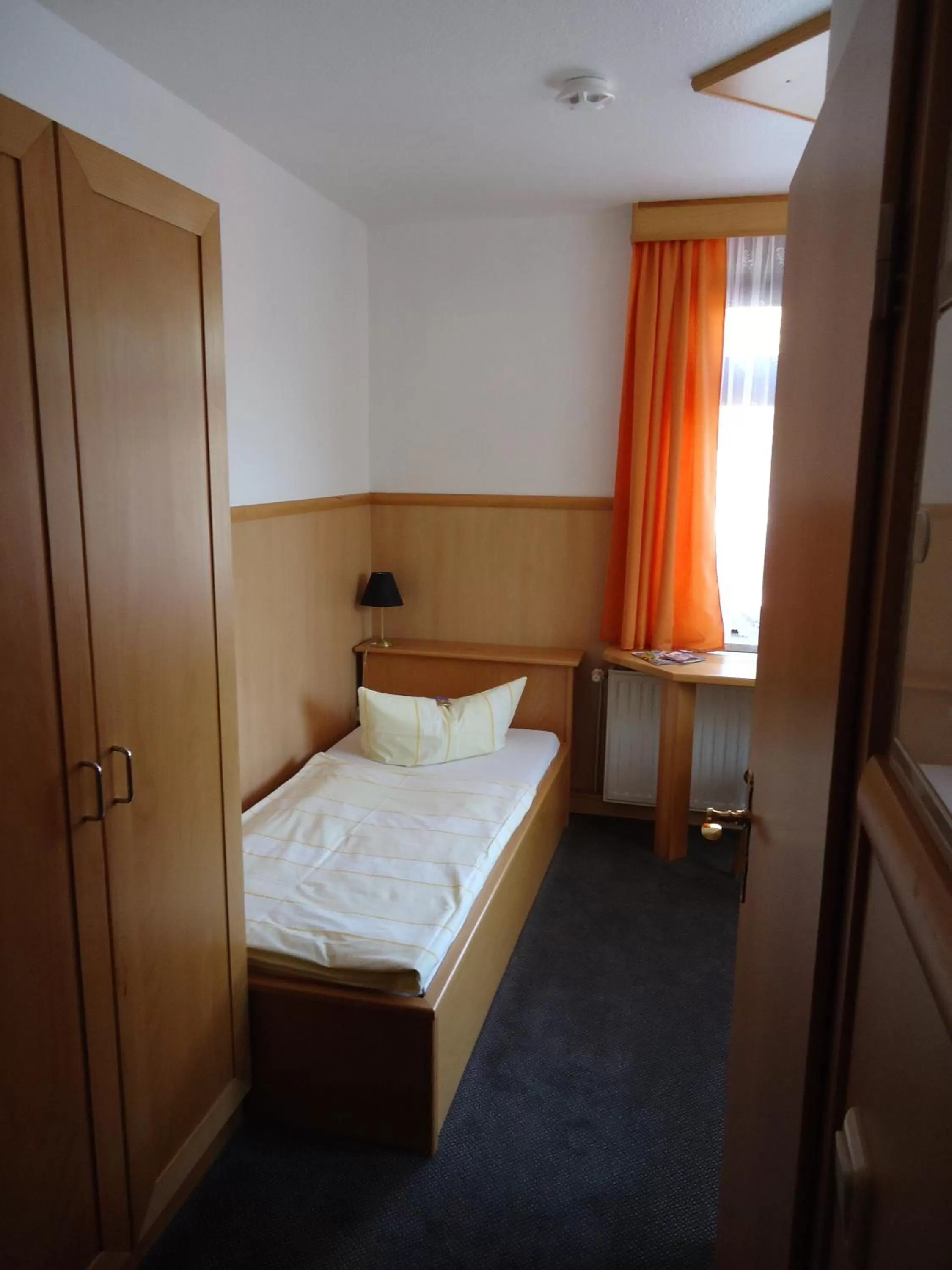 Bed in Cityhotel Magdeburg