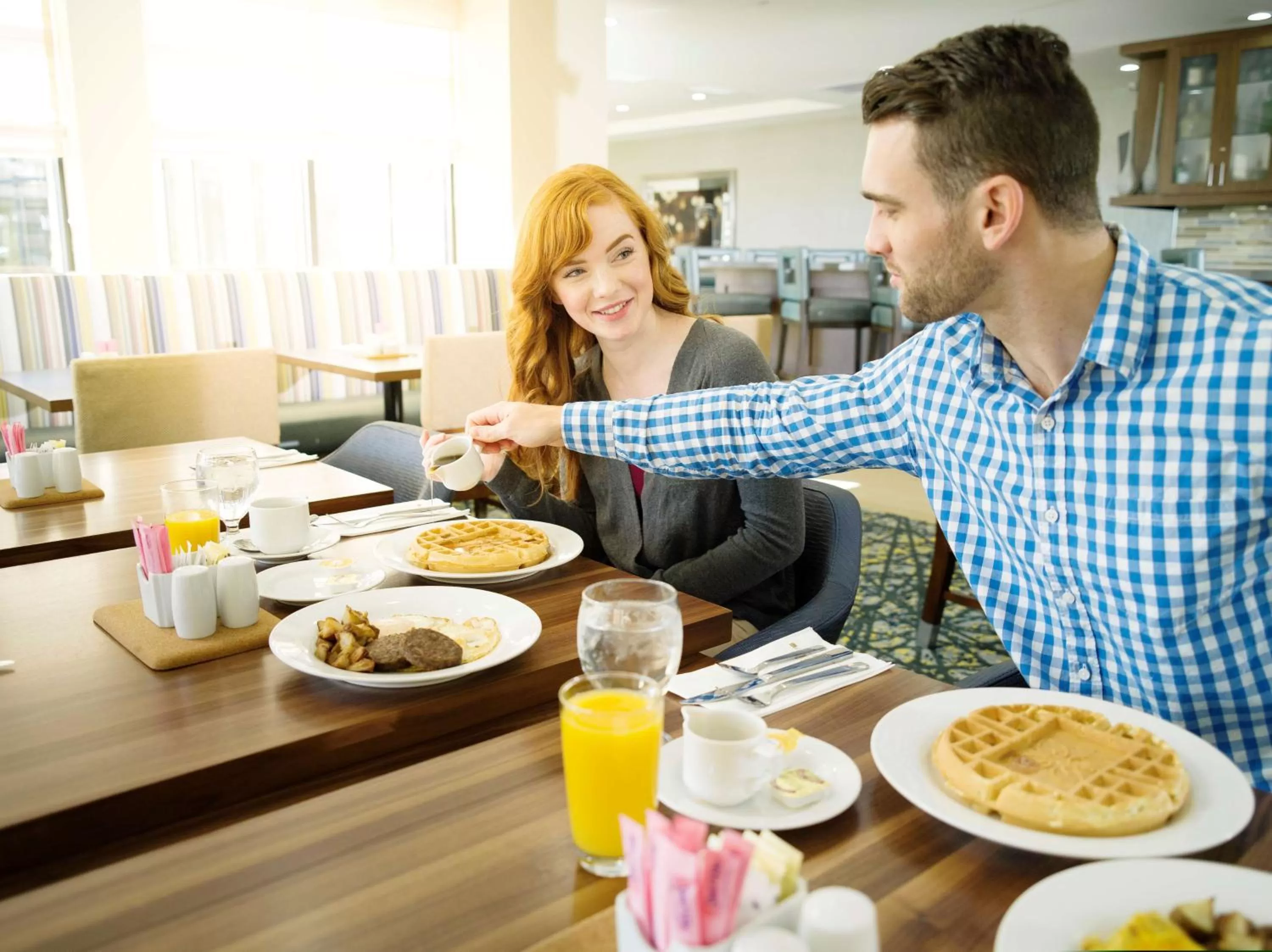 Dining area in Longview Hilton Garden Inn