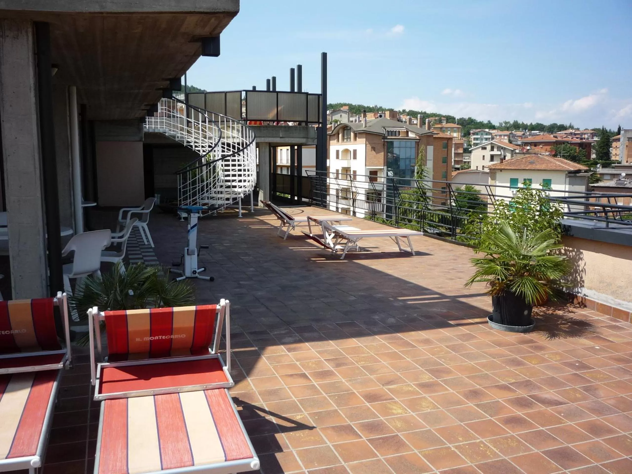 Day in Hotel Montecarlo