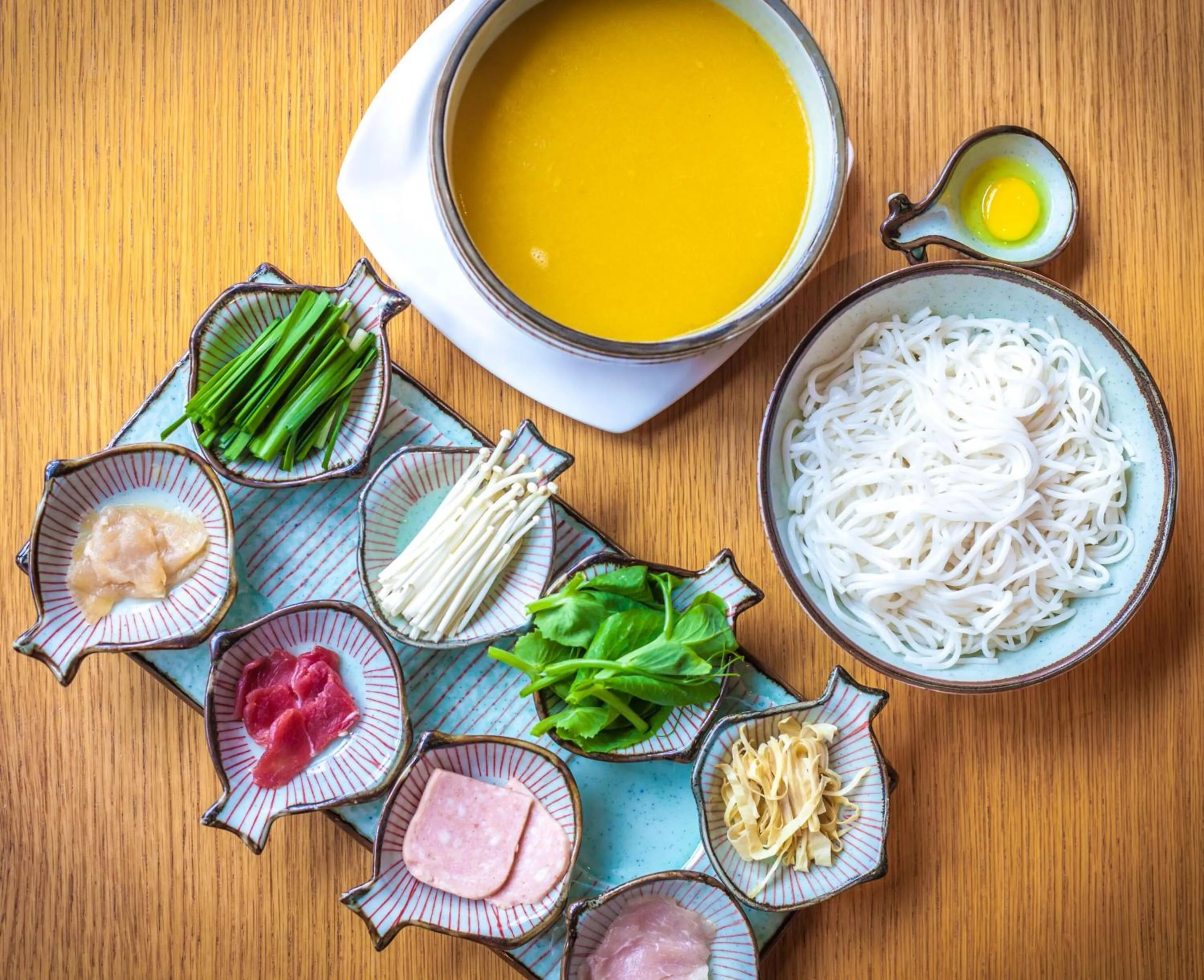 Dining area in Hilton Garden Inn Lijiang