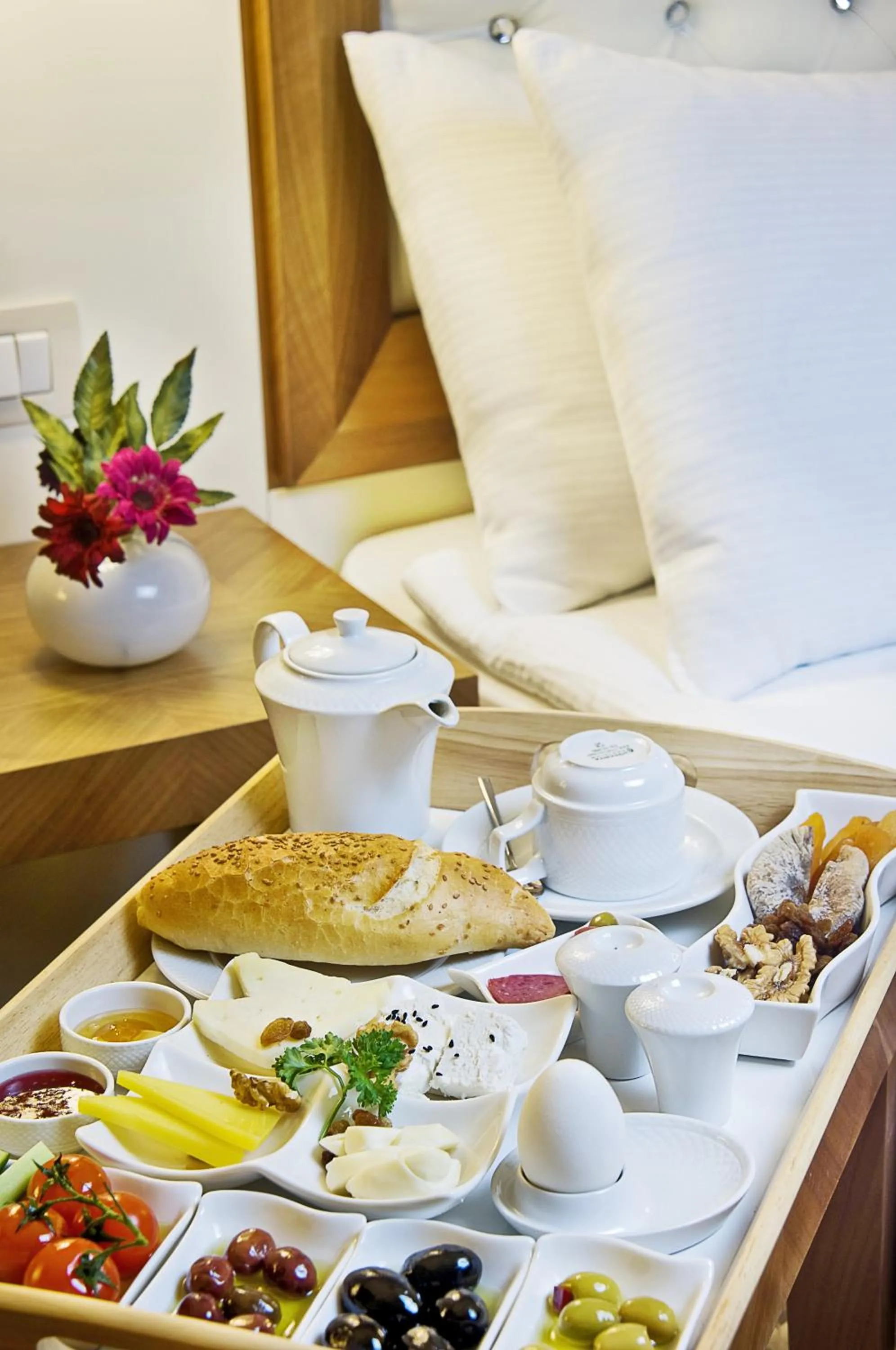 Bed in Tugcu Hotel Select