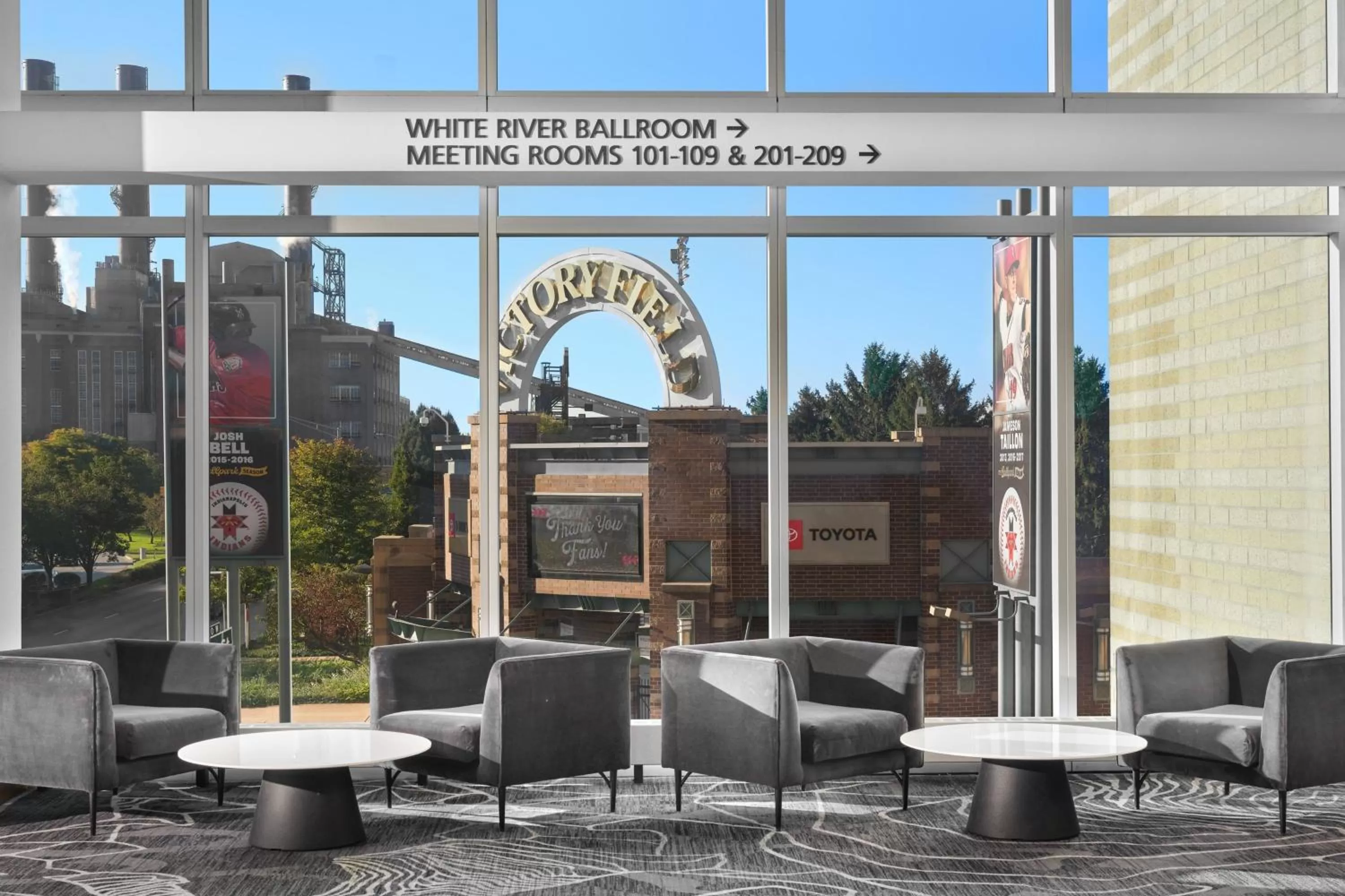 Lobby or reception in JW Marriott Indianapolis