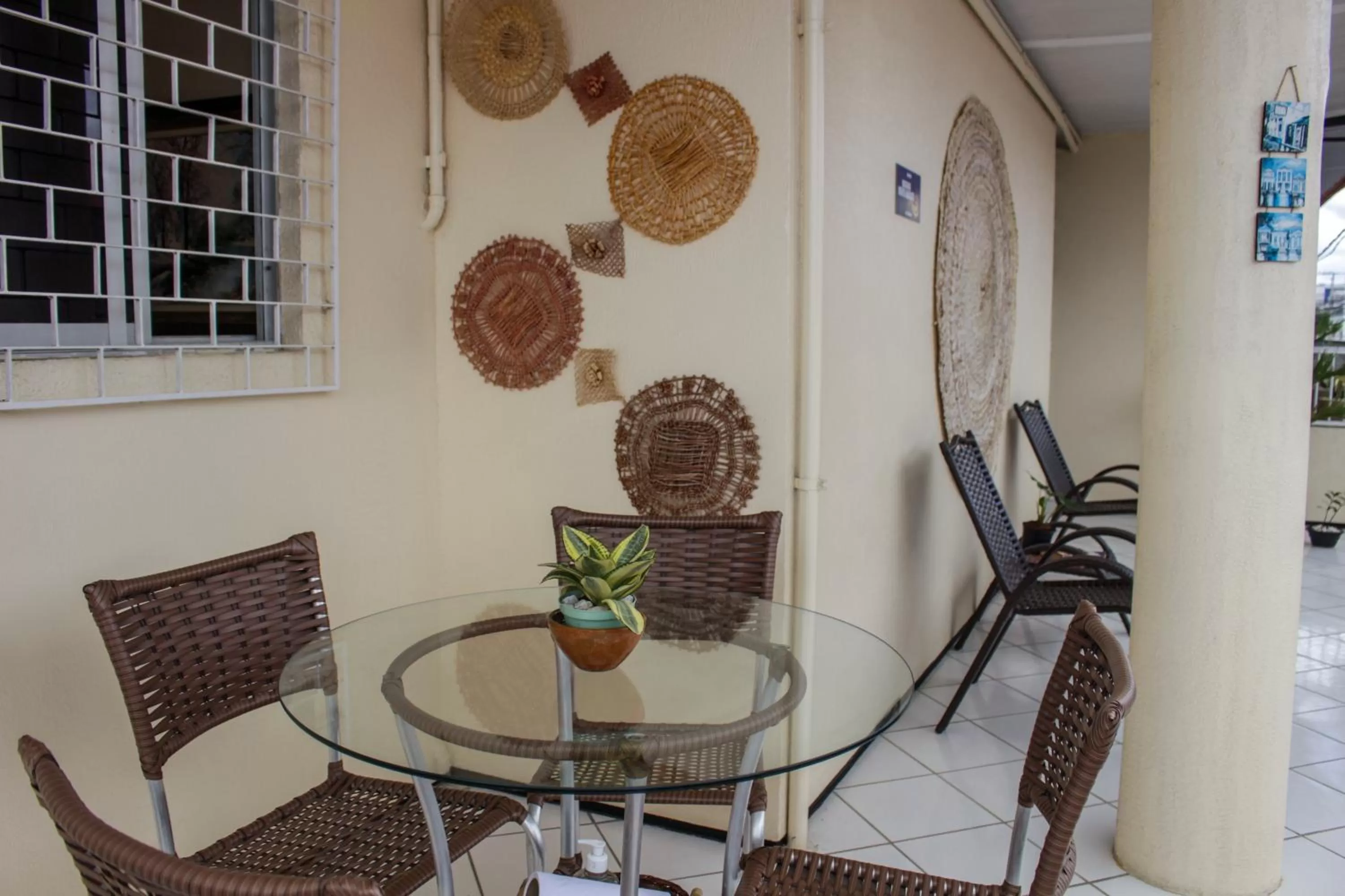 Balcony/Terrace, Dining Area in Hotel Monólitos