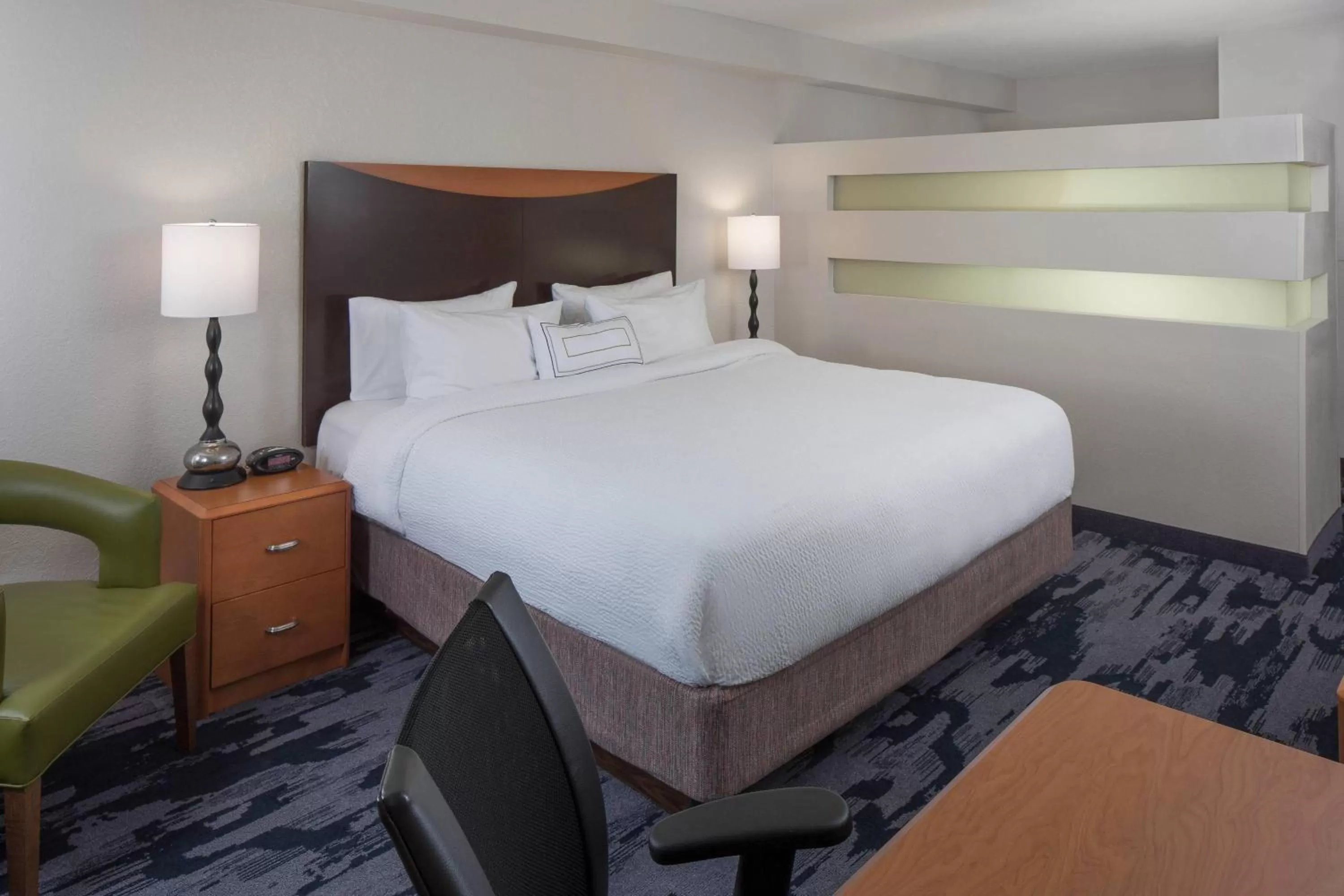Bedroom, Bed in Fairfield Inn & Suites by Marriott Orlando Lake Buena Vista