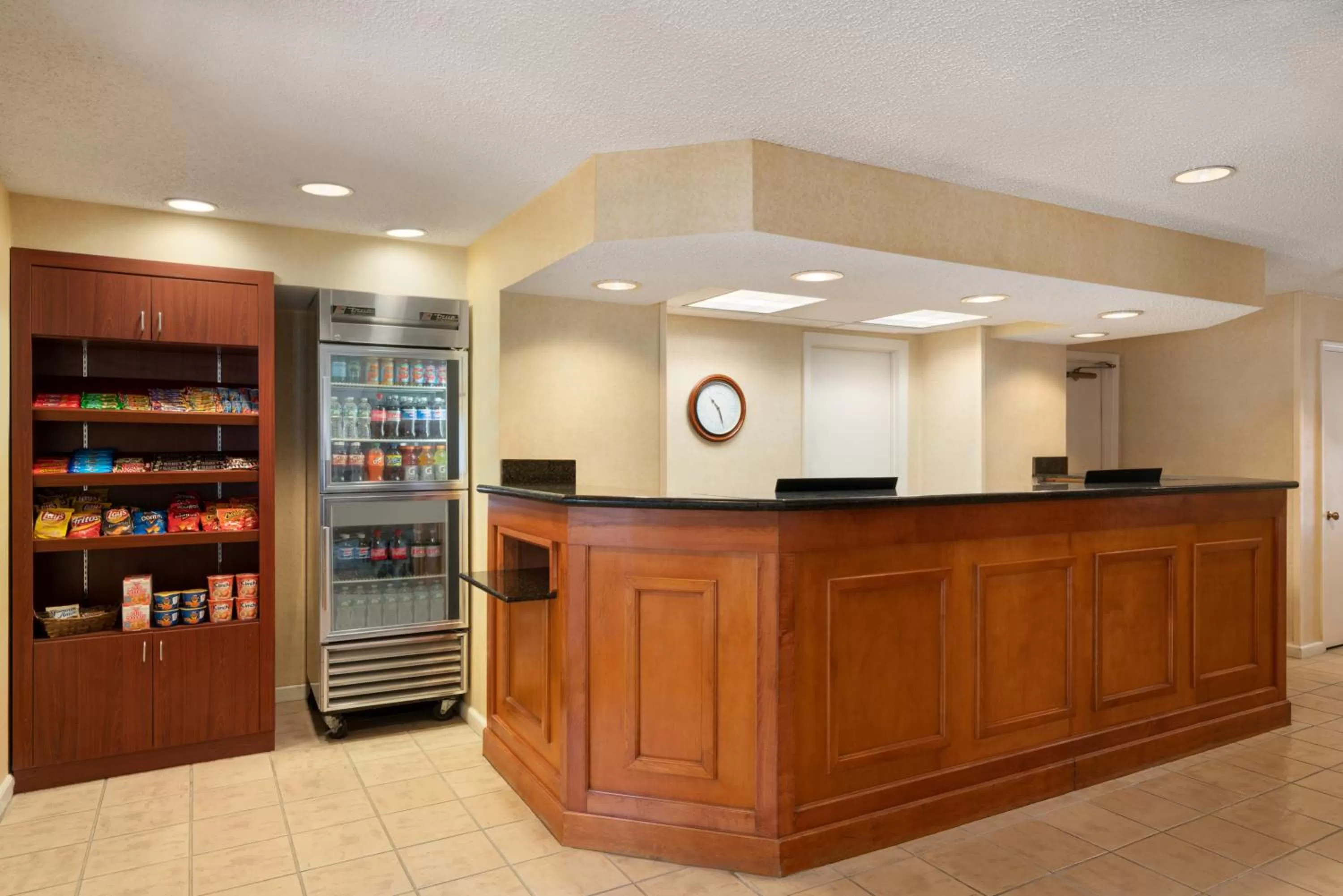 Lobby or reception in Hawthorn Suites by Wyndham Tinton Falls