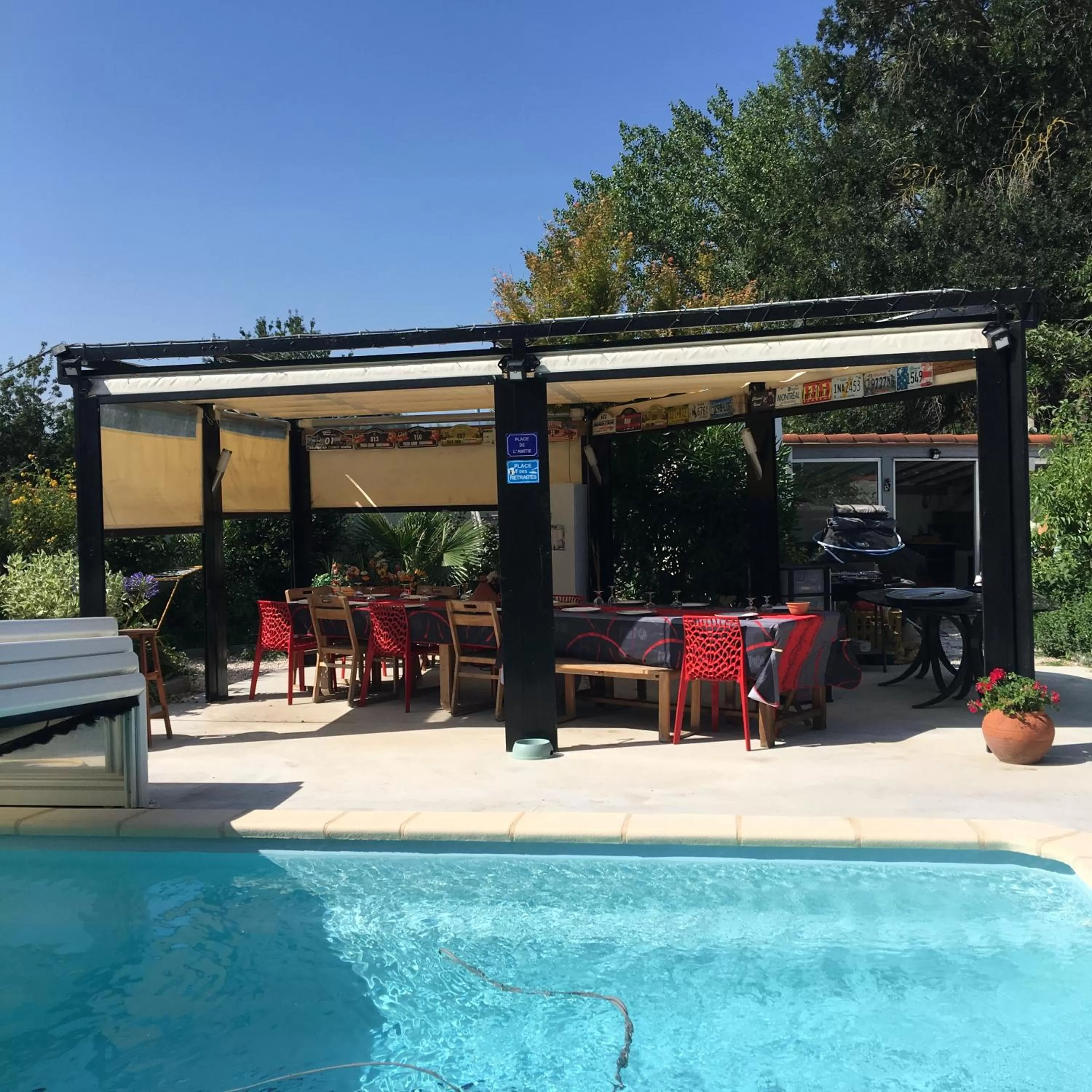 Patio, Winter in Happy House St Cyp