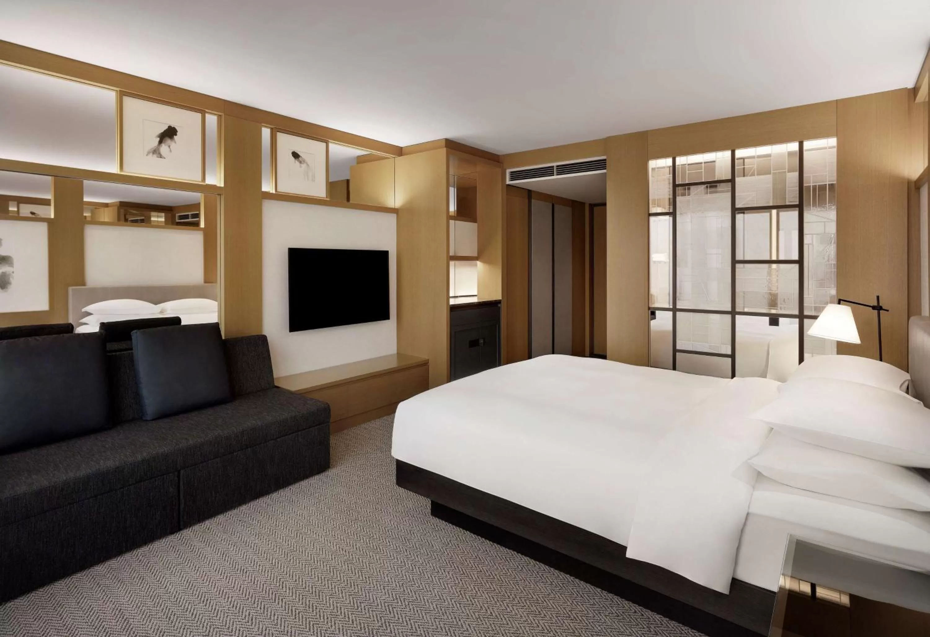 Photo of the whole room, Bed in Grand Hyatt Seoul