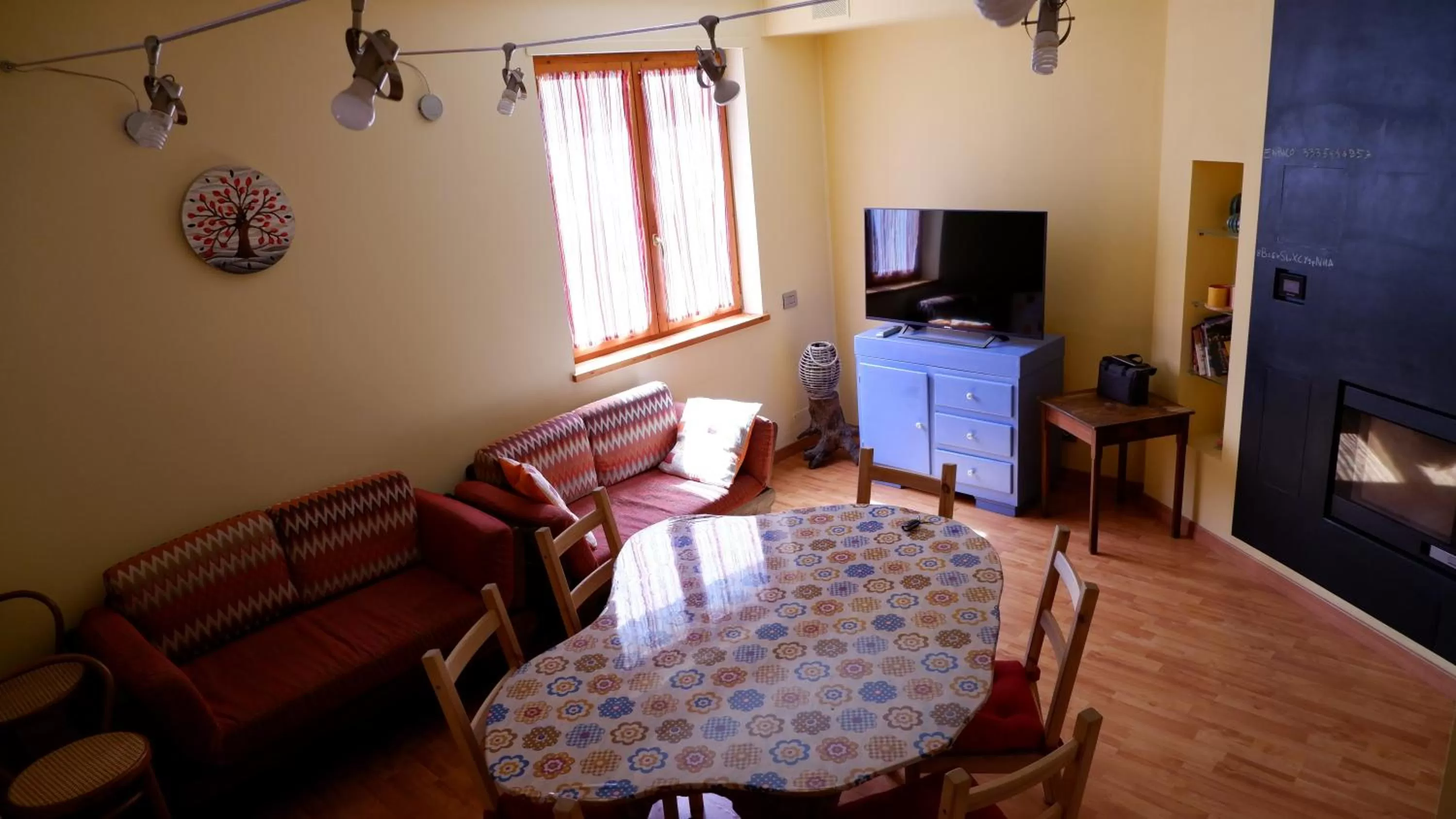 Communal lounge/ TV room, Seating Area in B&B del Cactus