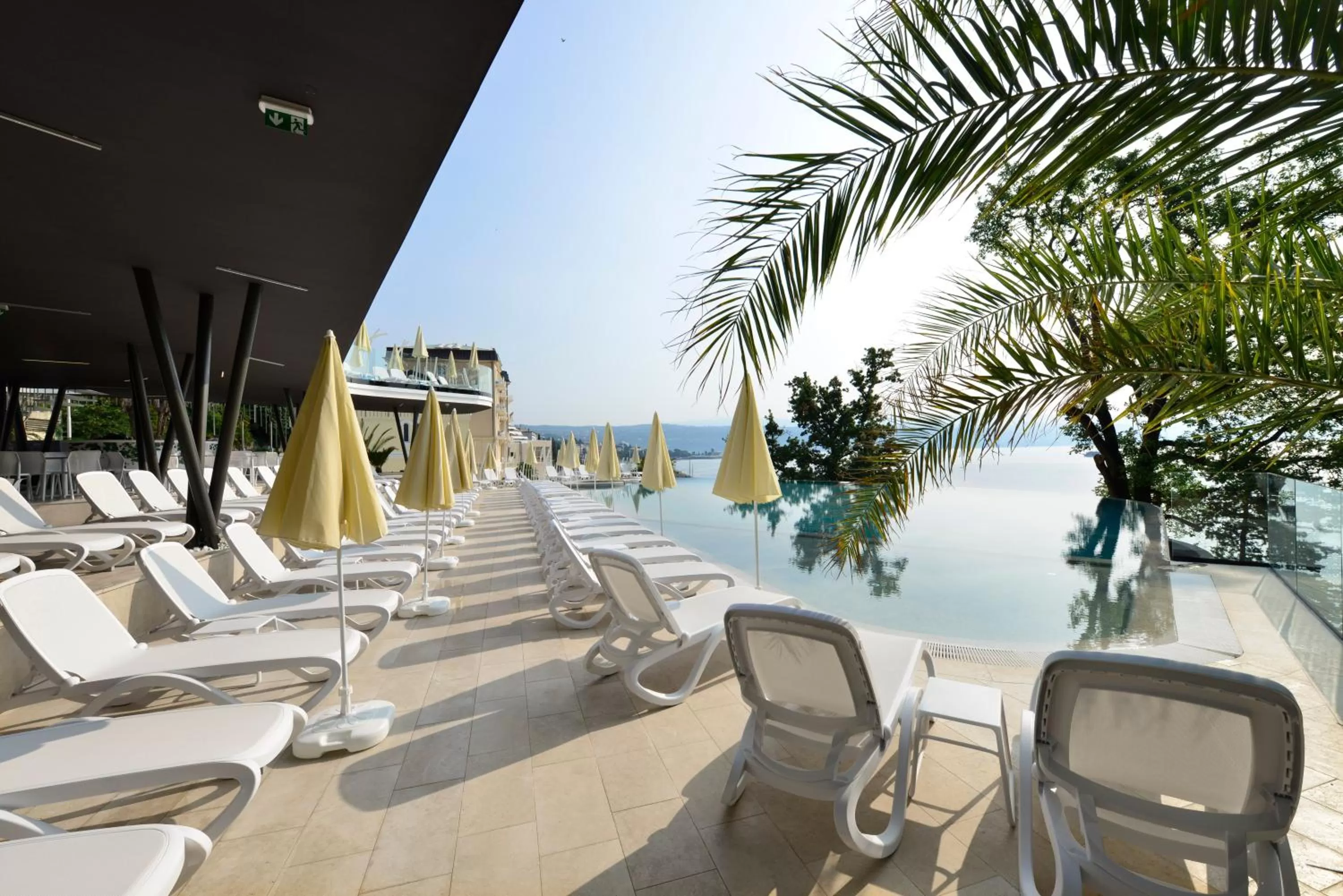 Beach in Grand Hotel Adriatic II