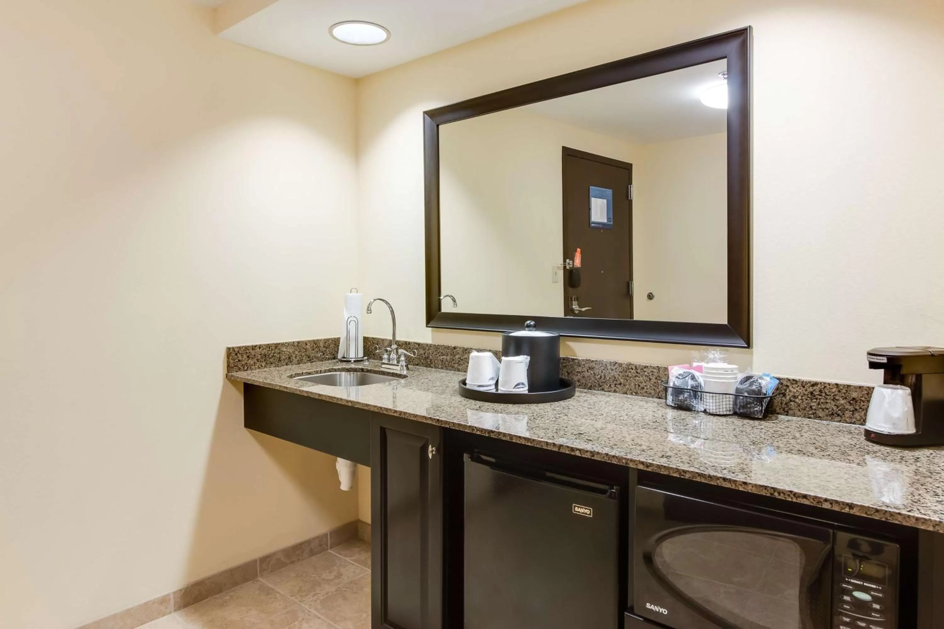 Kitchen or kitchenette in Hampton Inn & Suites Mount Juliet