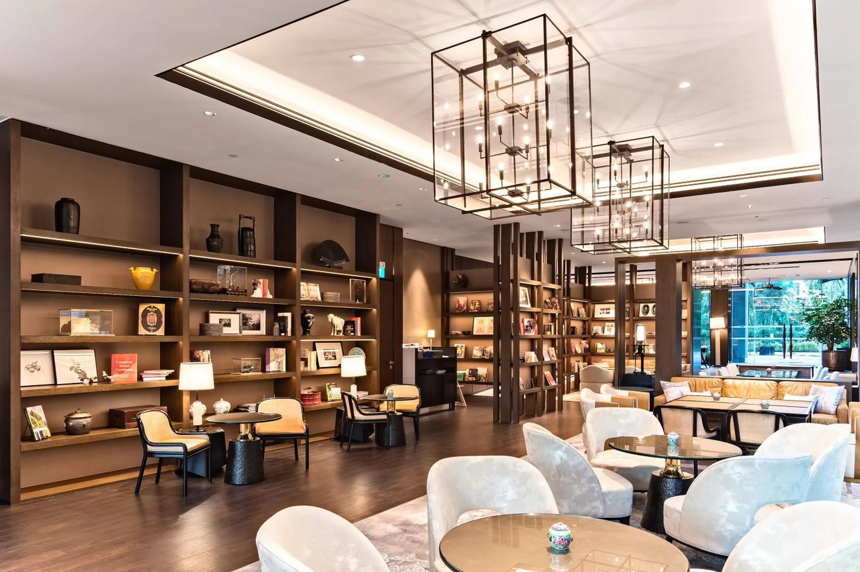 Restaurant/places to eat in Shangri-La Singapore