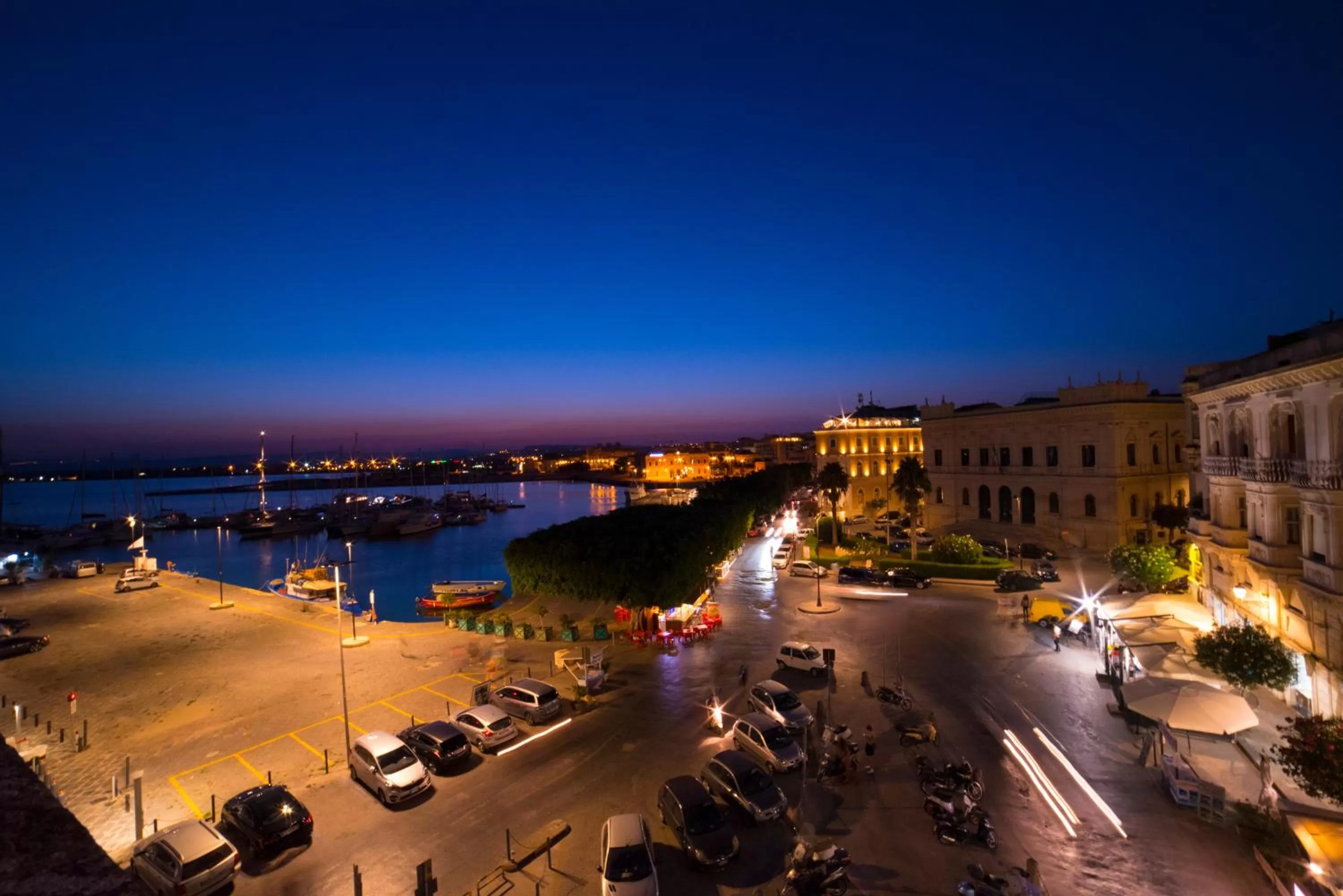 Facade/entrance in Palazzo Giunta - Porta Marina Ortigia