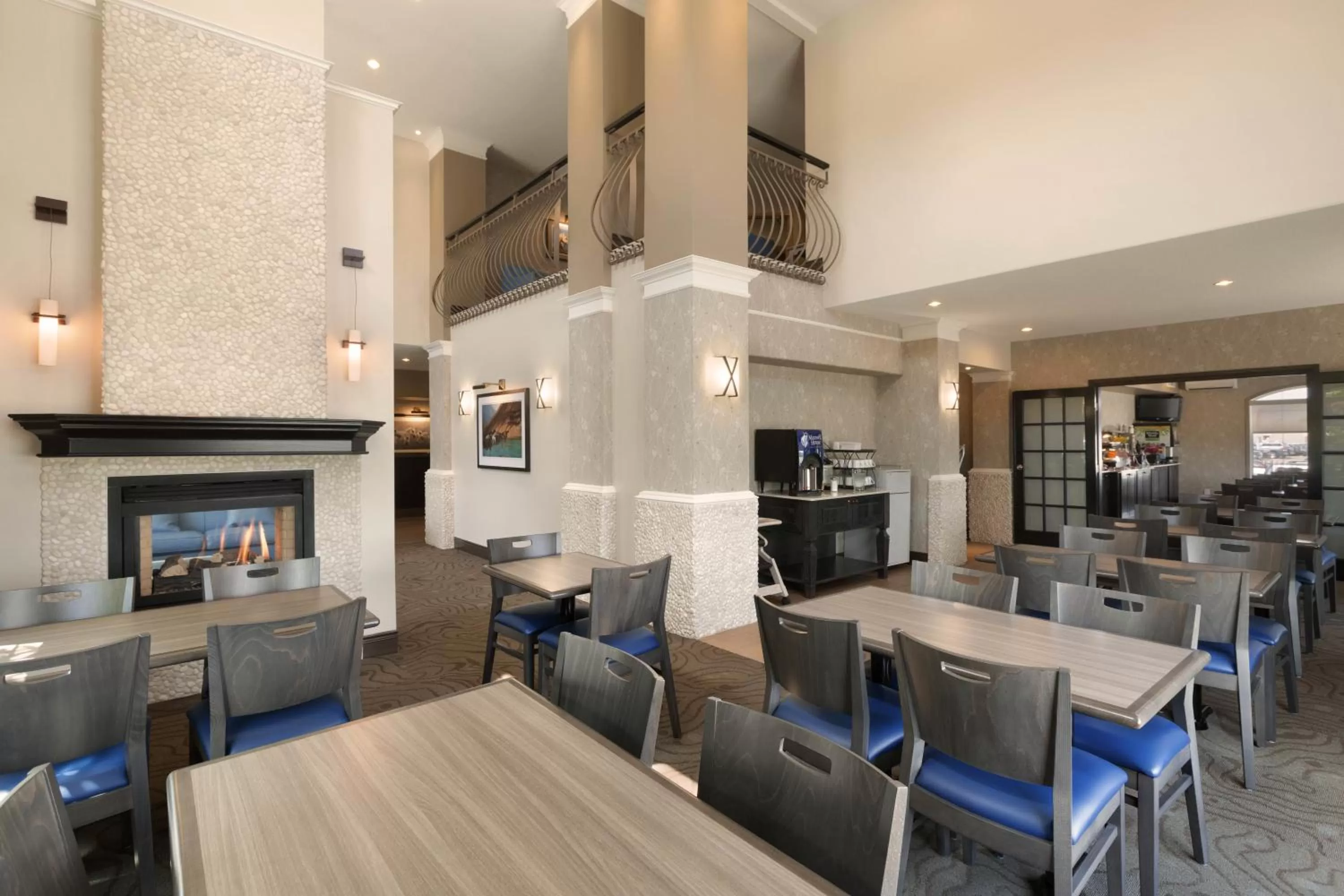 Lobby or reception in Days Inn & Suites by Wyndham Brandon