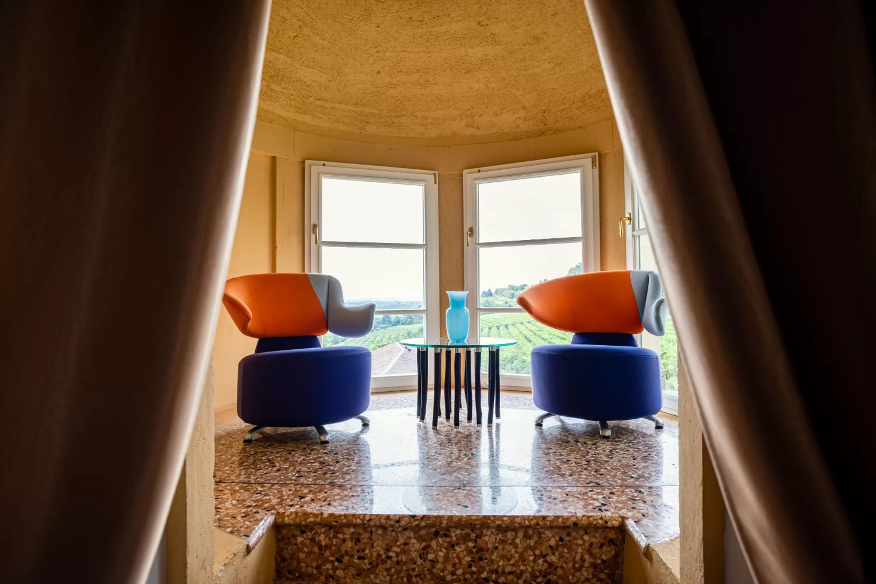 Living room in Byblos Art Hotel Villa Amistà