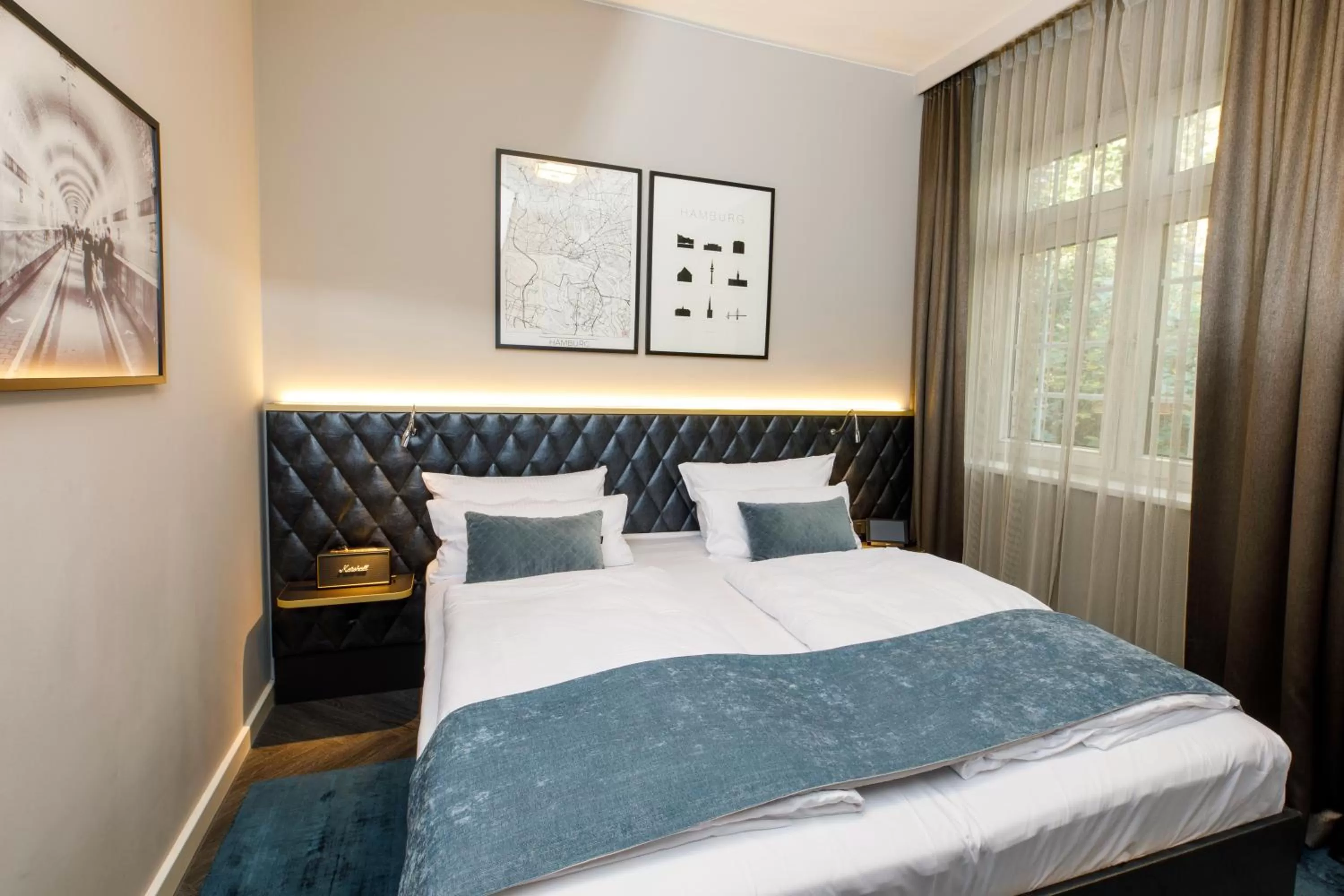 Bed in Boutique Hotel Poppenbütteler Hof