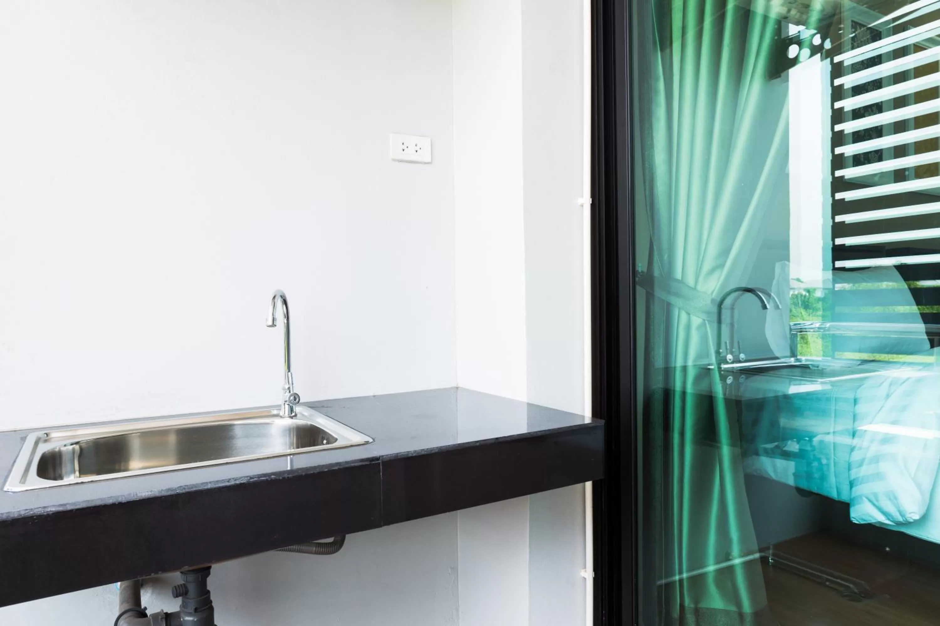 Kitchen or kitchenette, Bed in Grand Inter Hotel