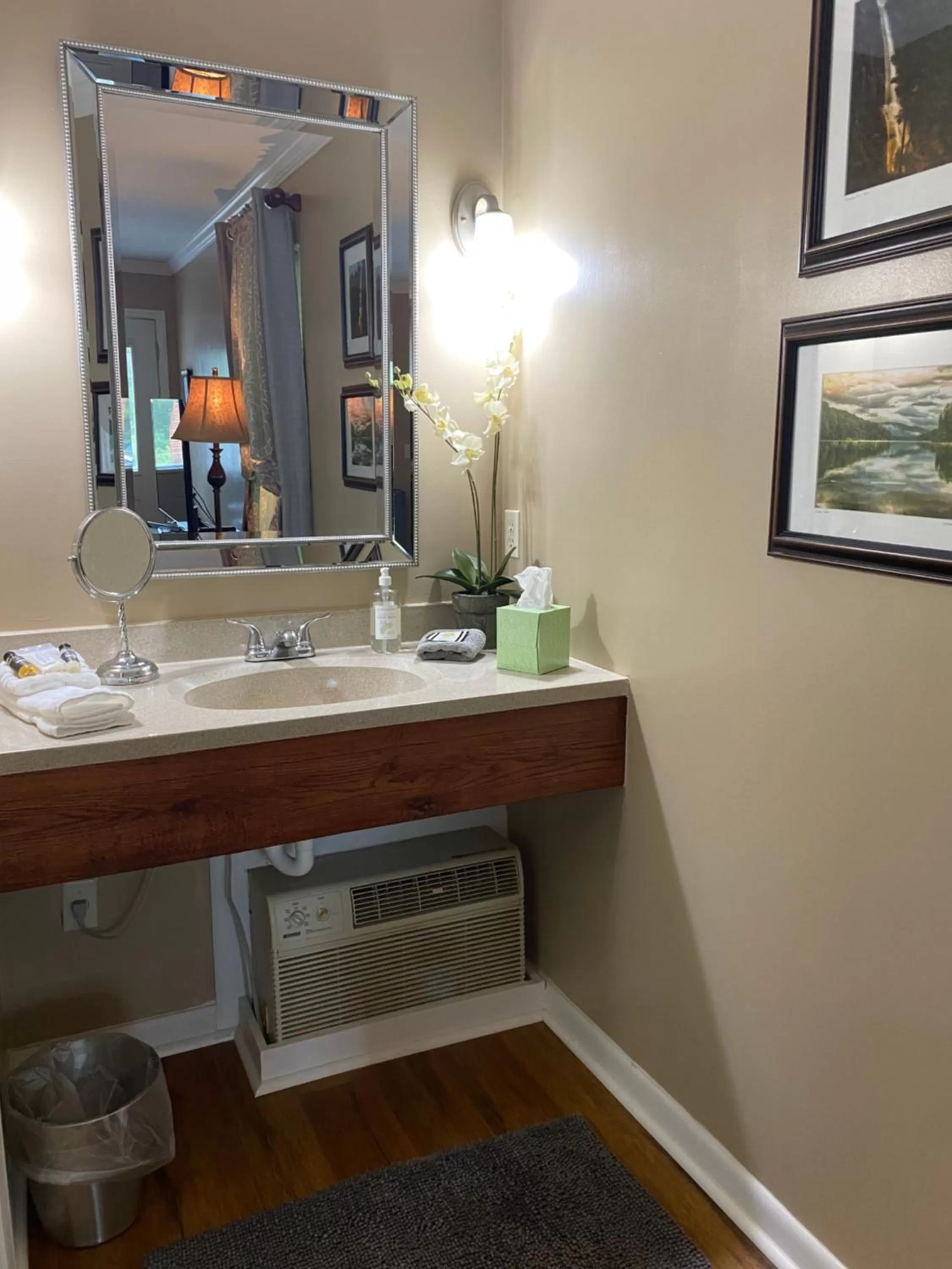 Bathroom in Grafton Lodge