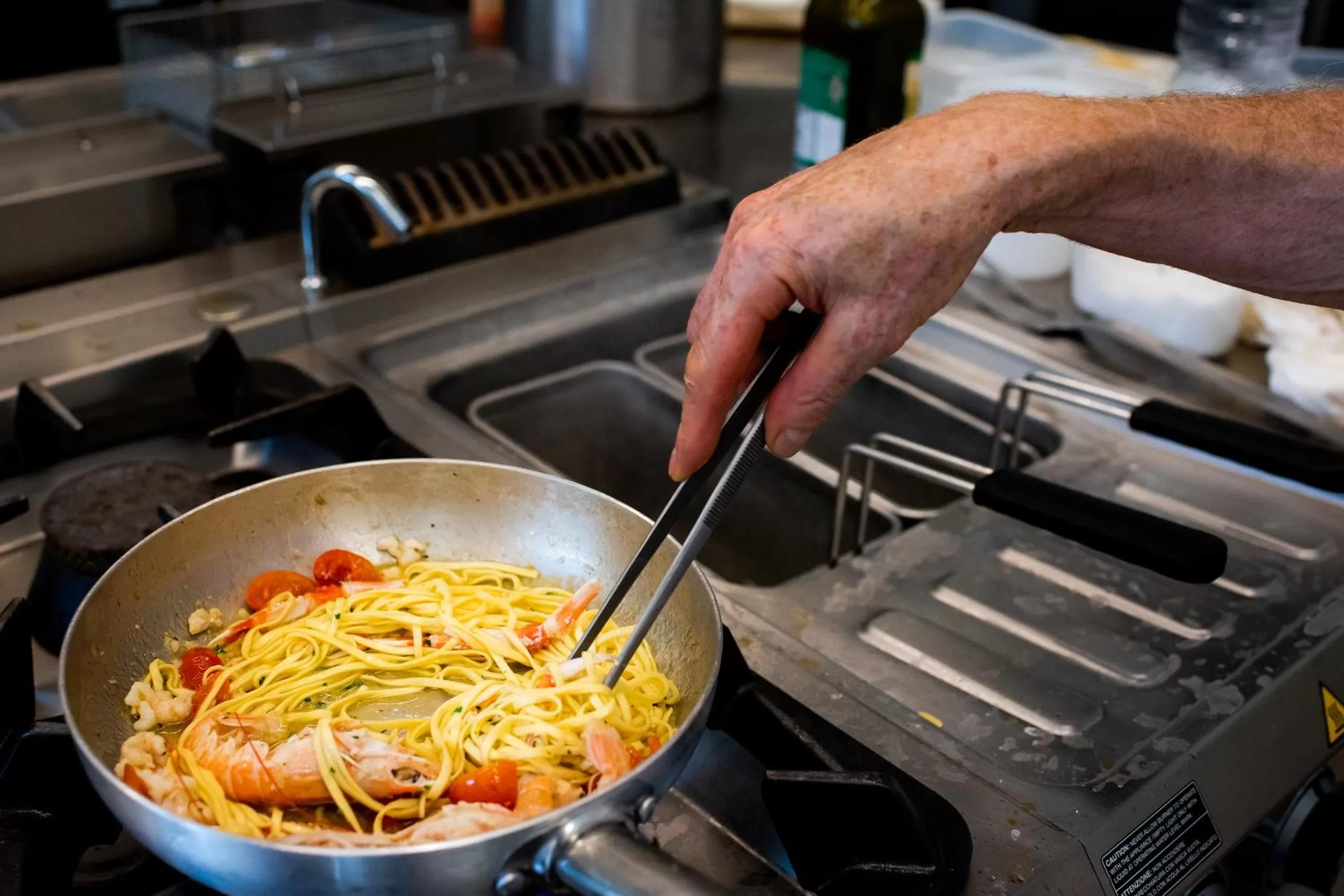 Restaurant/places to eat in M2 Hotel