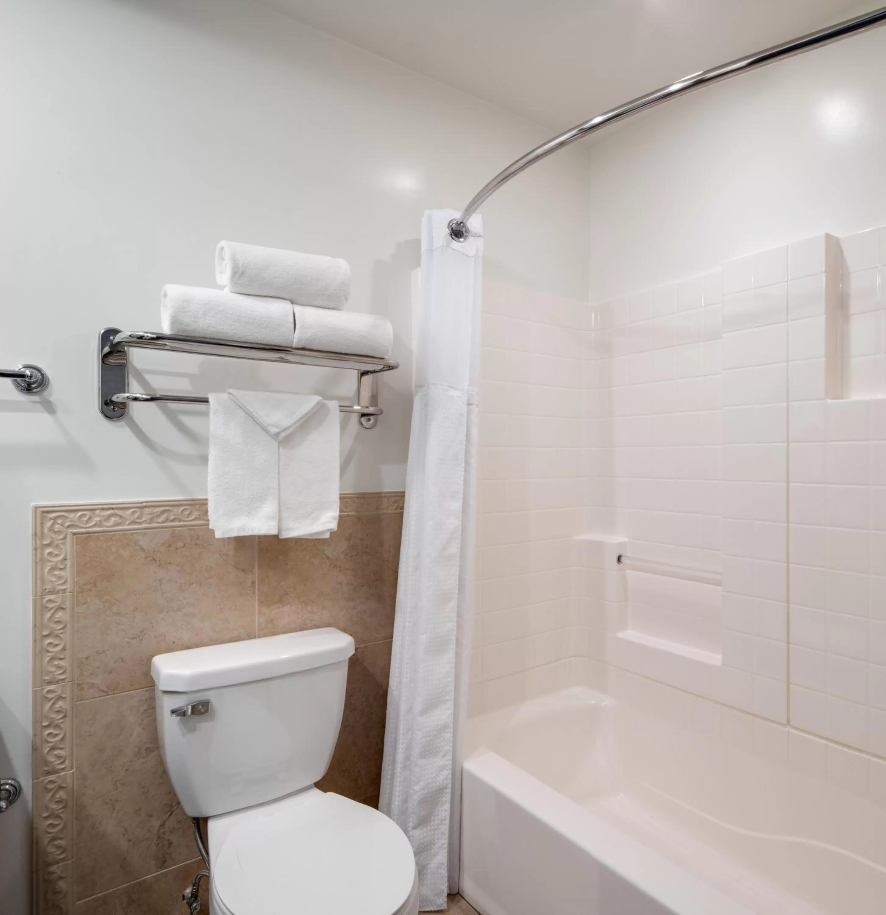 Toilet in Ayres Hotel Costa Mesa Newport Beach